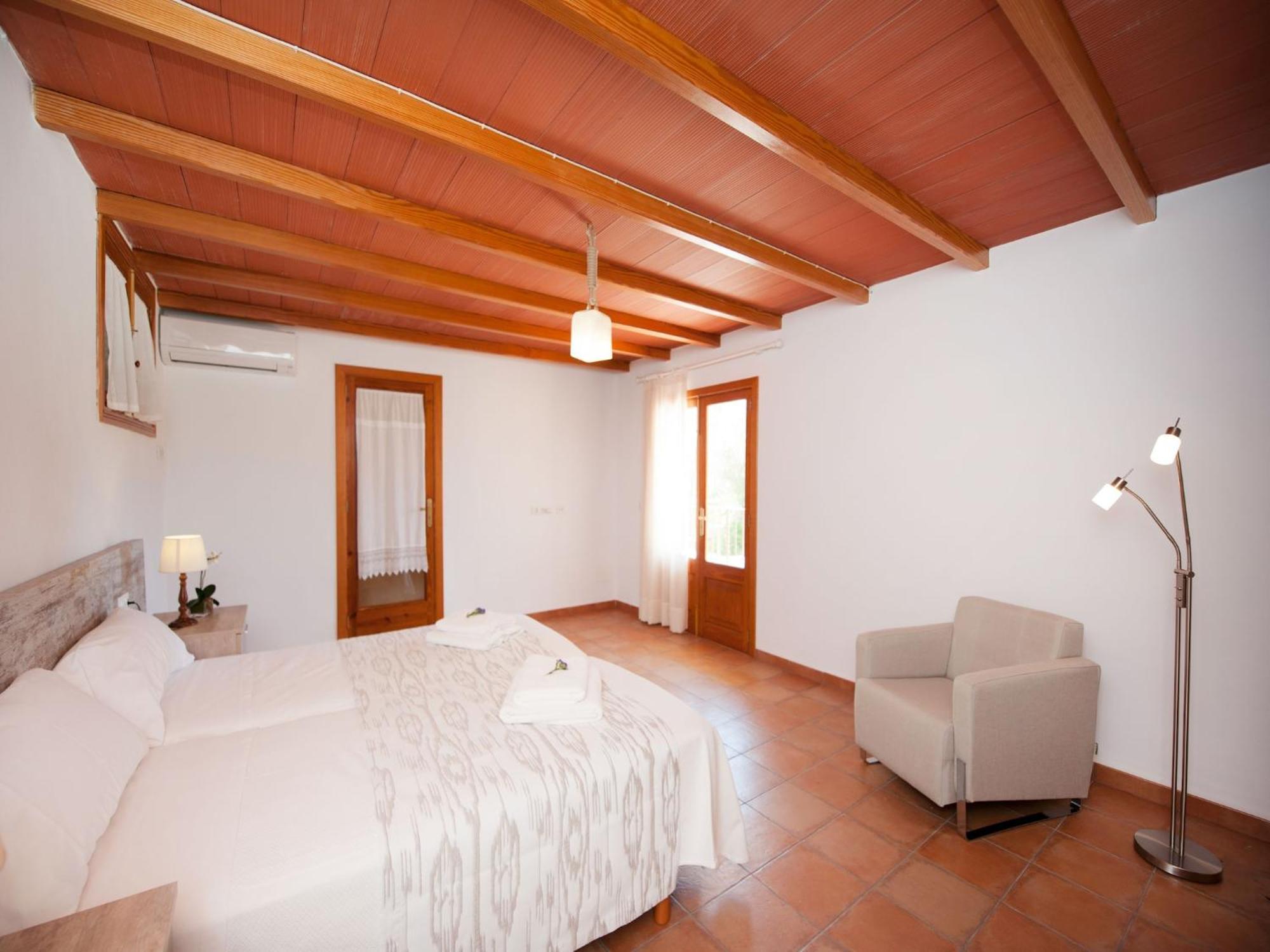 Villa With Private Pool In Ariany