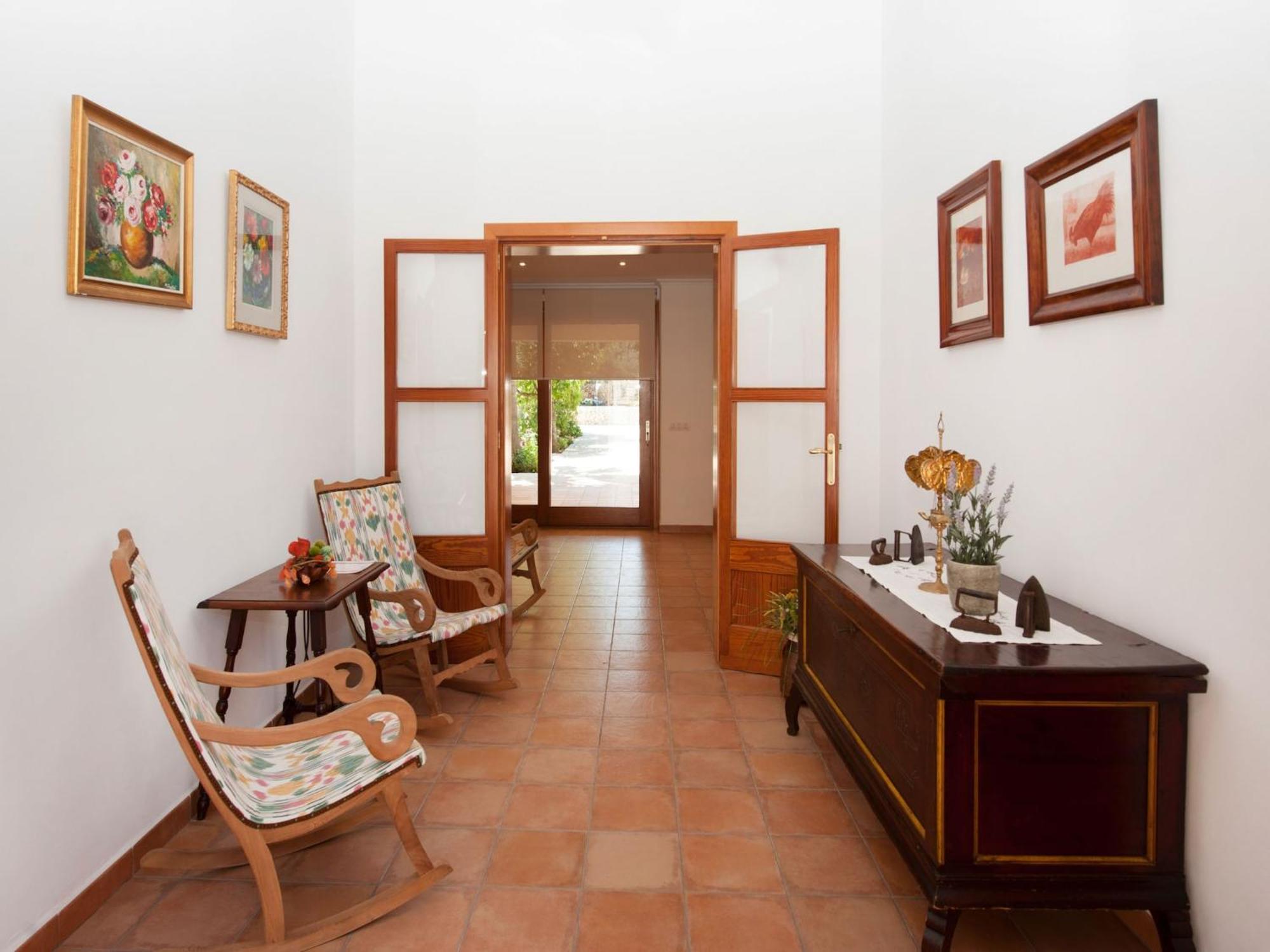 Villa With Private Pool In Ariany