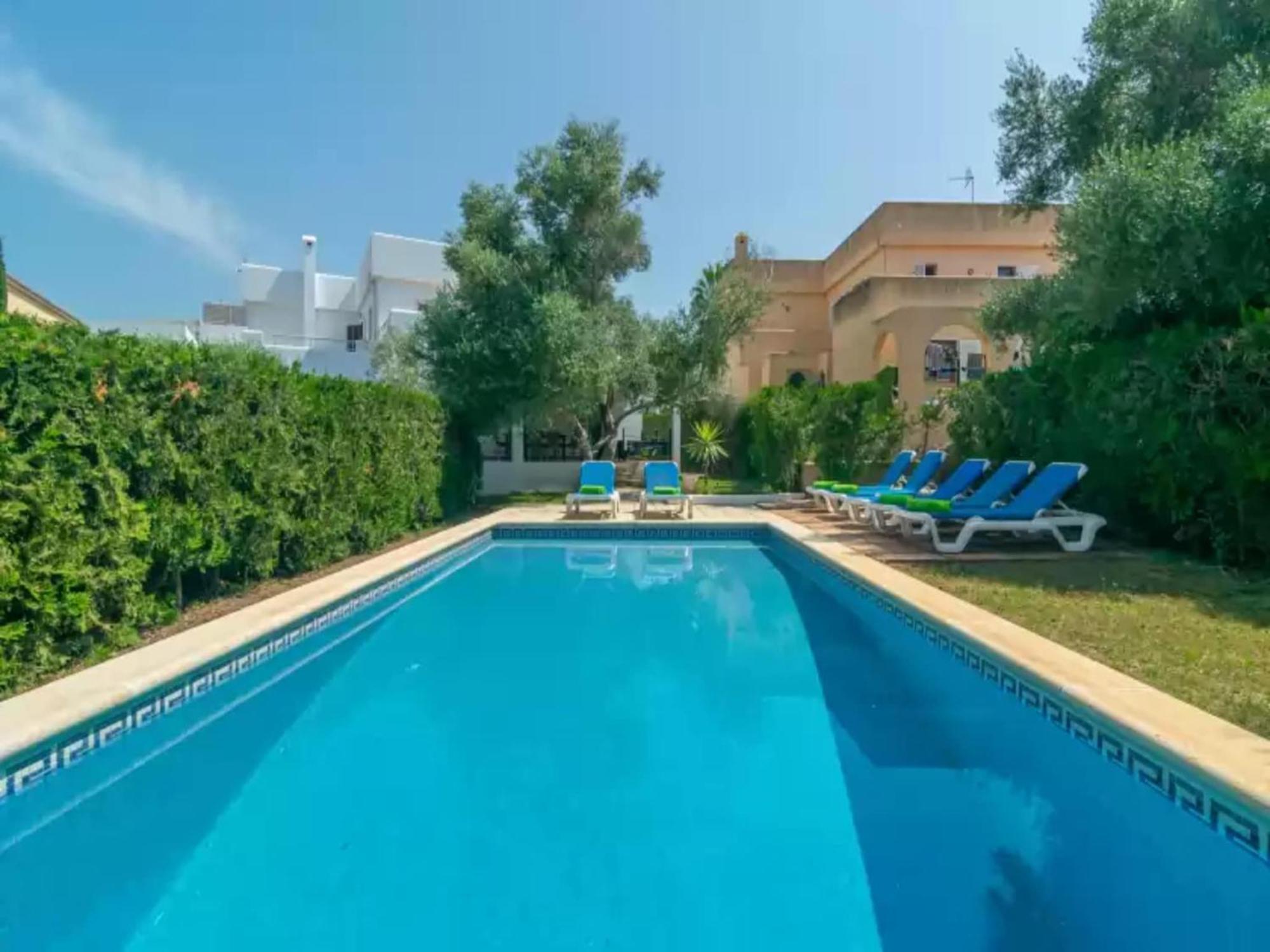 Villa Blanca With Private Pool *