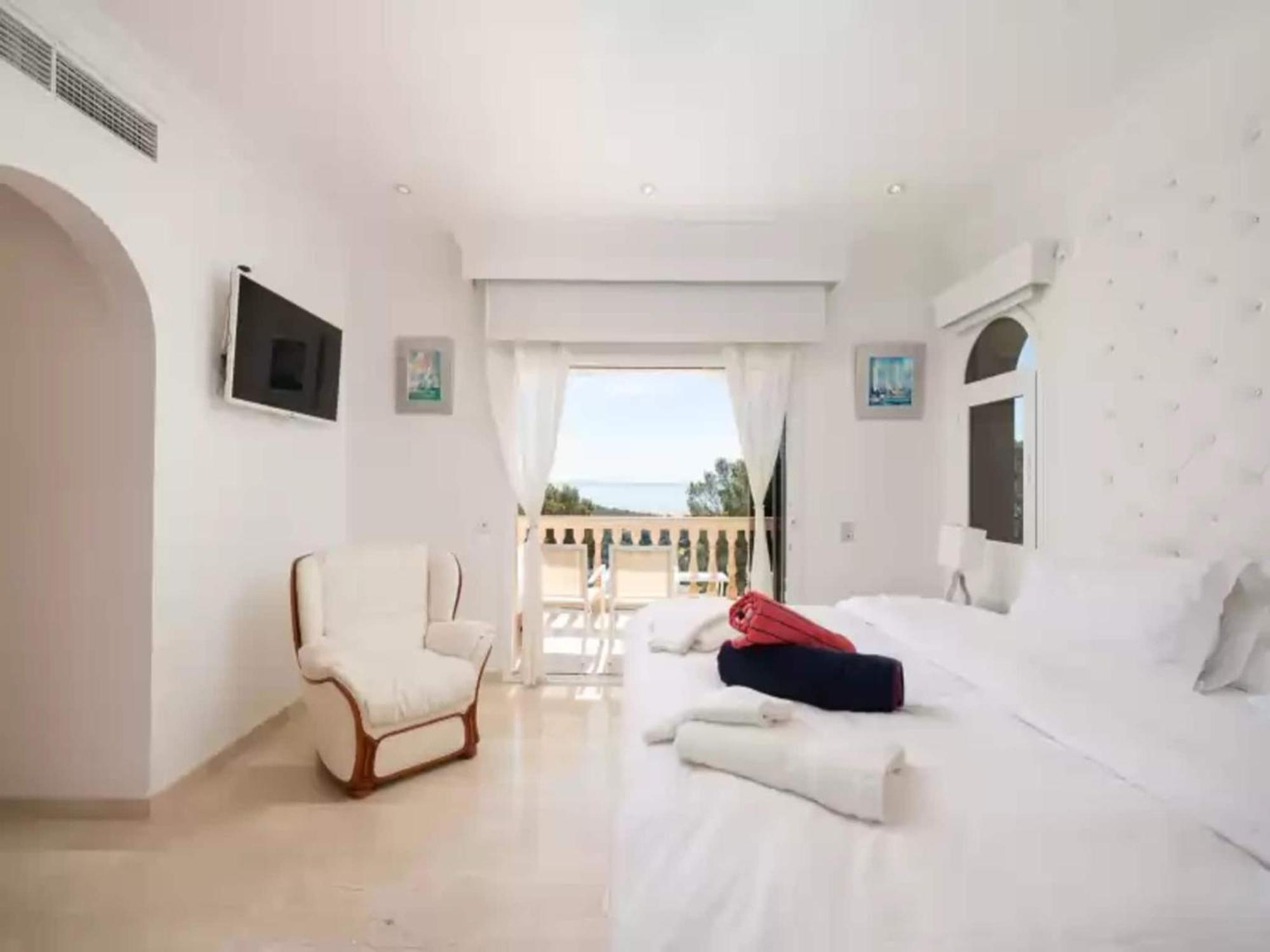 Ocean View With Private Pool * Portals Nous (Mallorca)