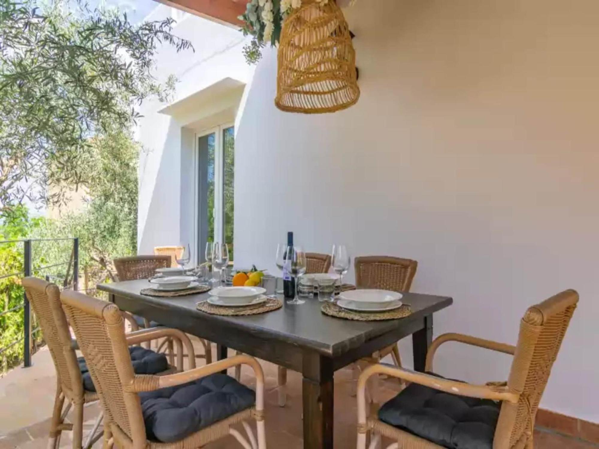 Blanca With Private Pool *
