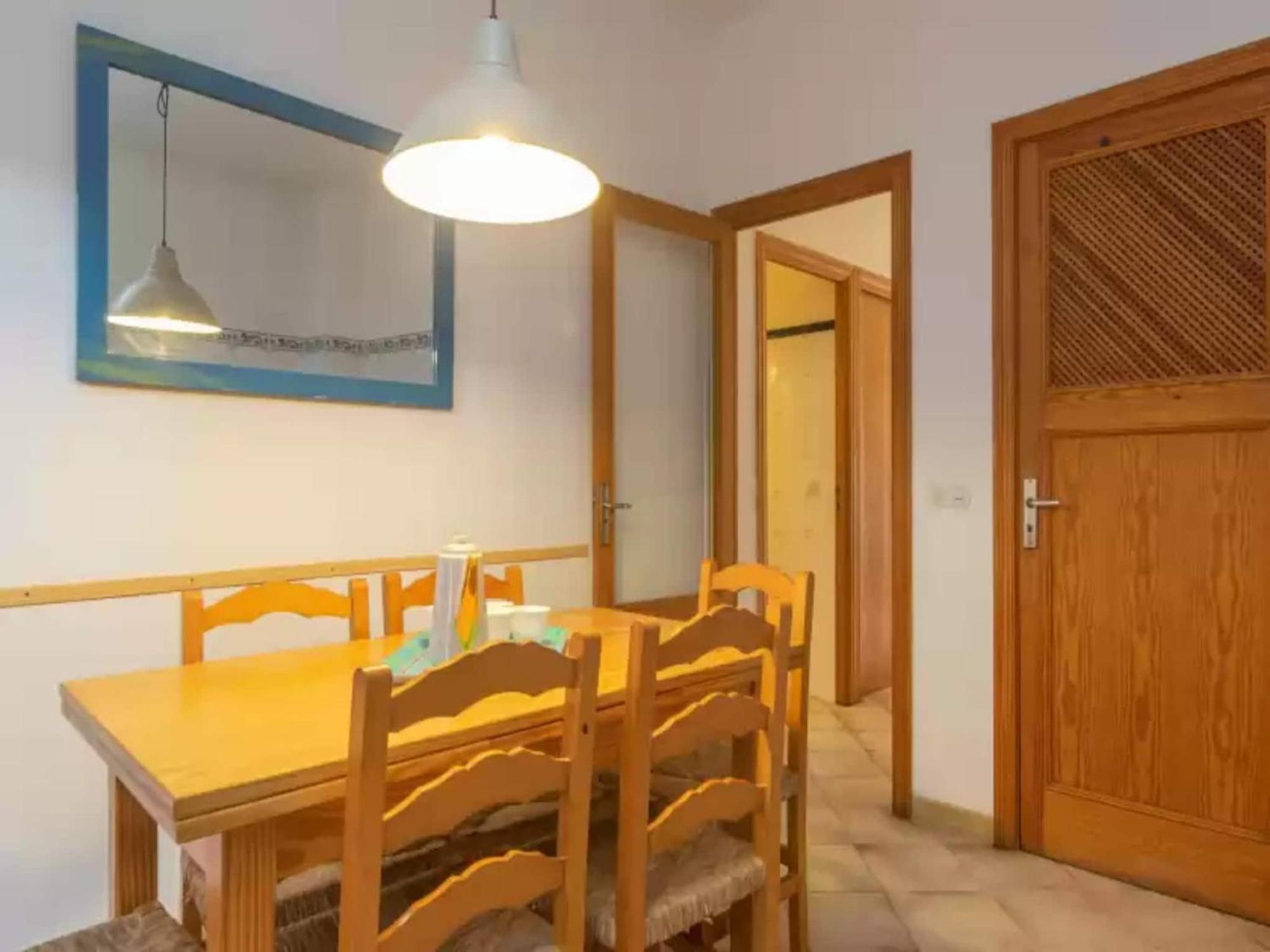 Chalet Habitatge Escorball - House In *