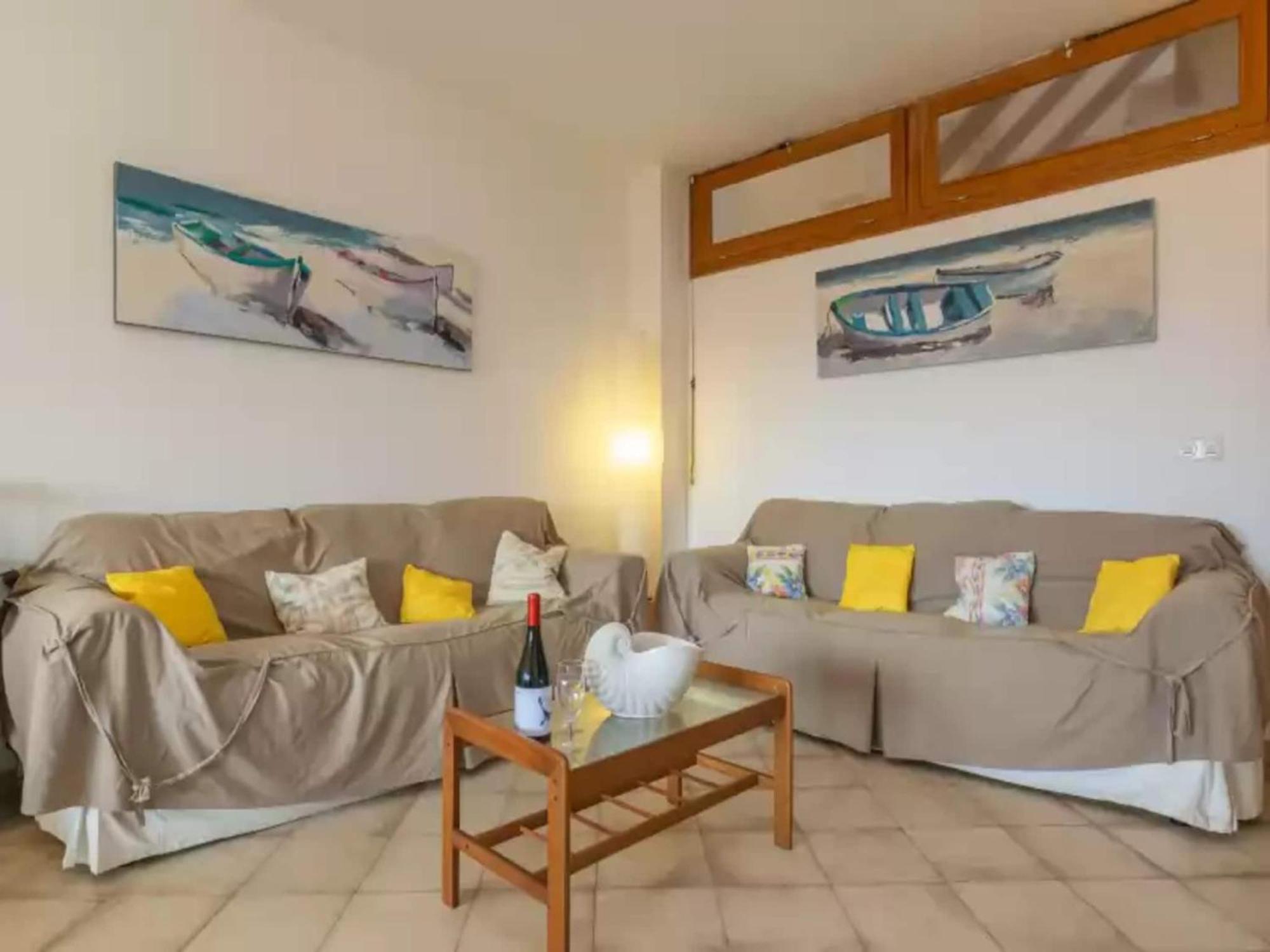 Chalet Habitatge Escorball - House In *