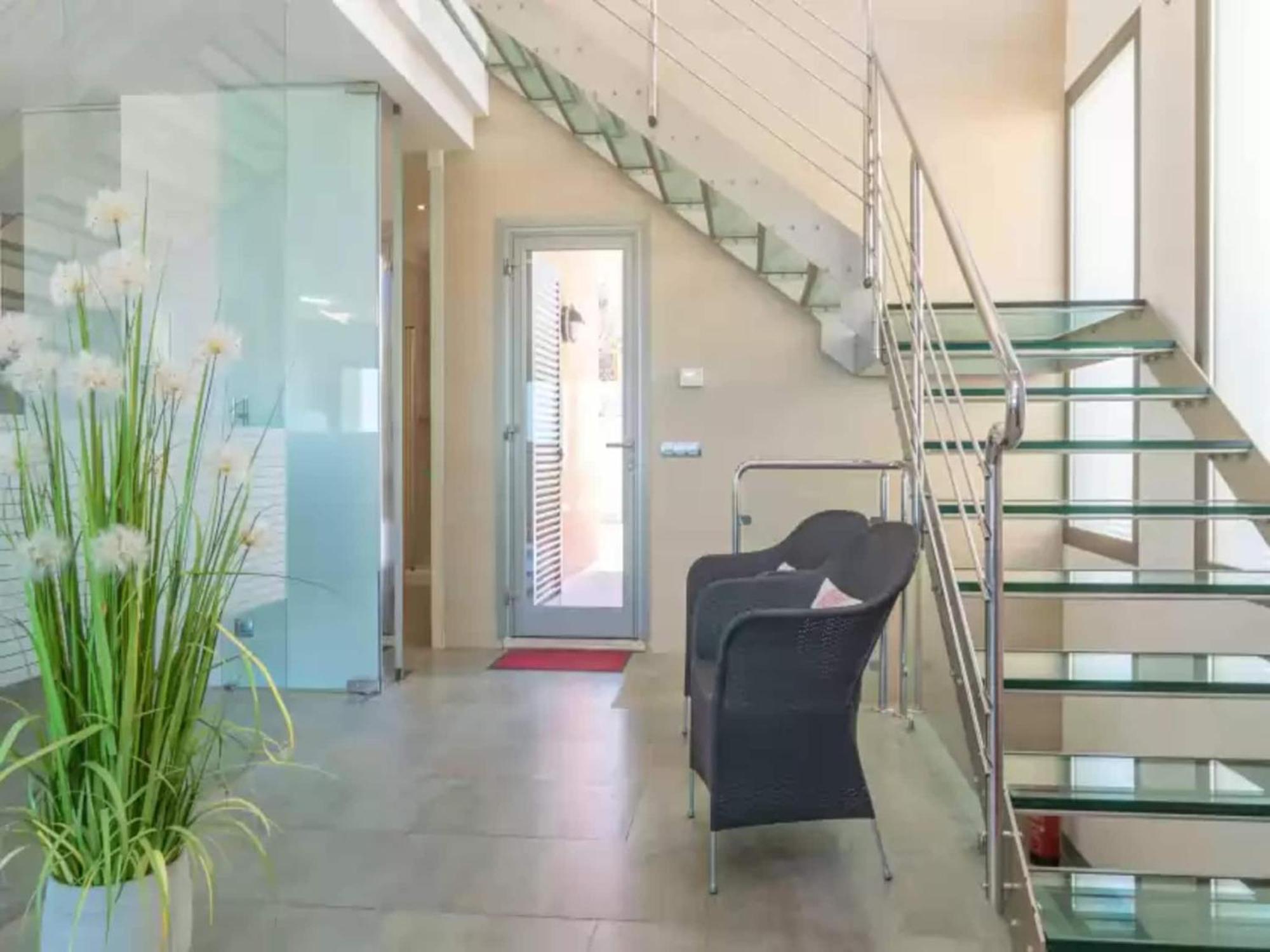 Villa Bohemi - With Private Pool Free Wifi *