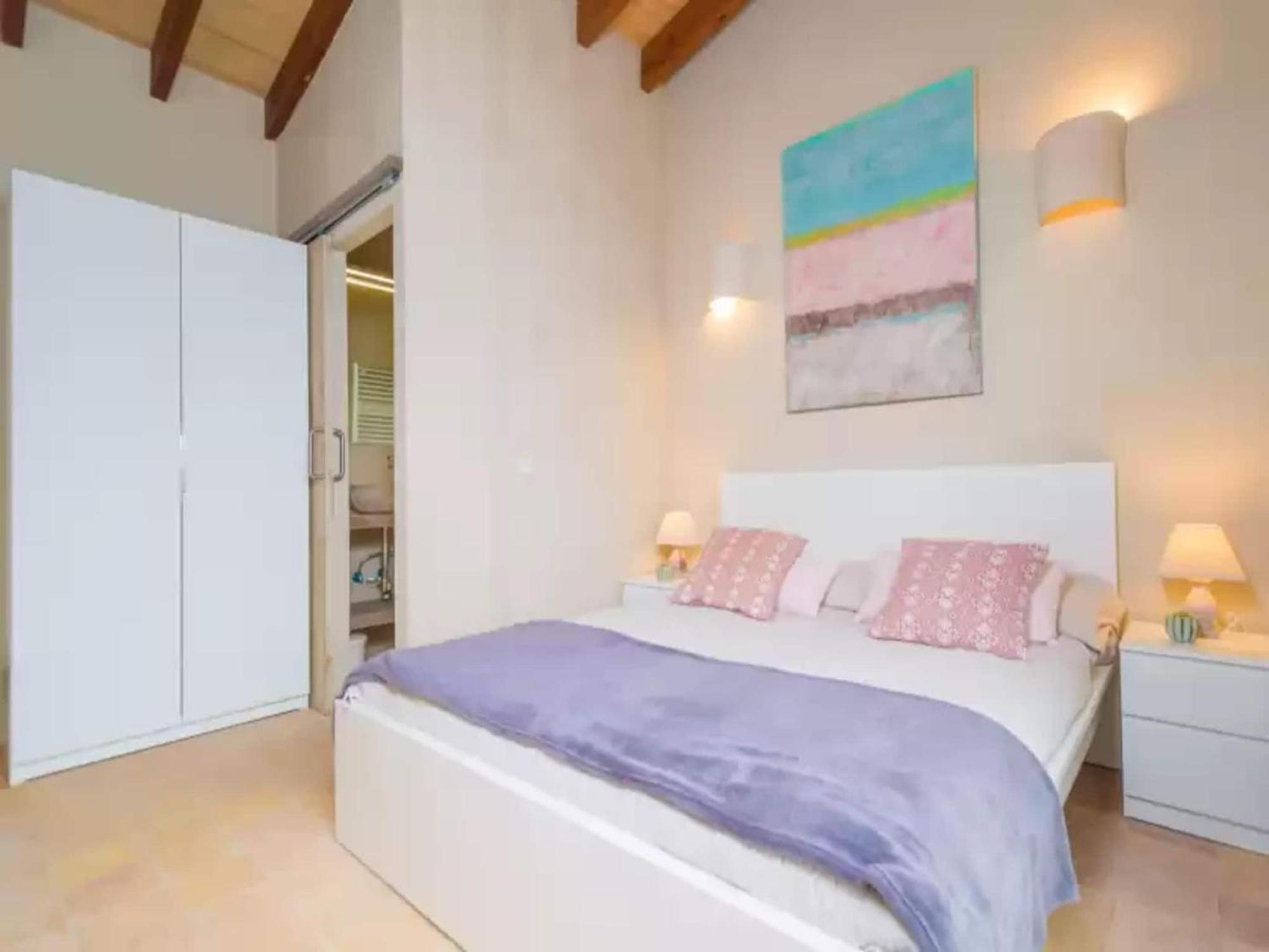 Pina - Eco Redonda 1-apartment In *