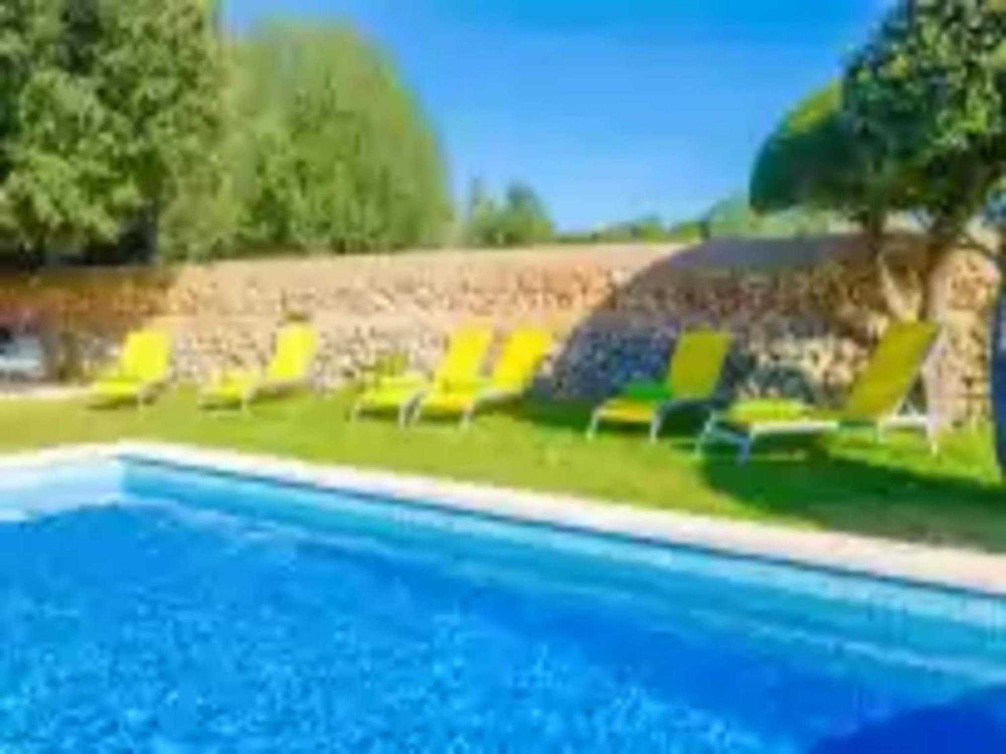 Gelat - With Private Pool In *