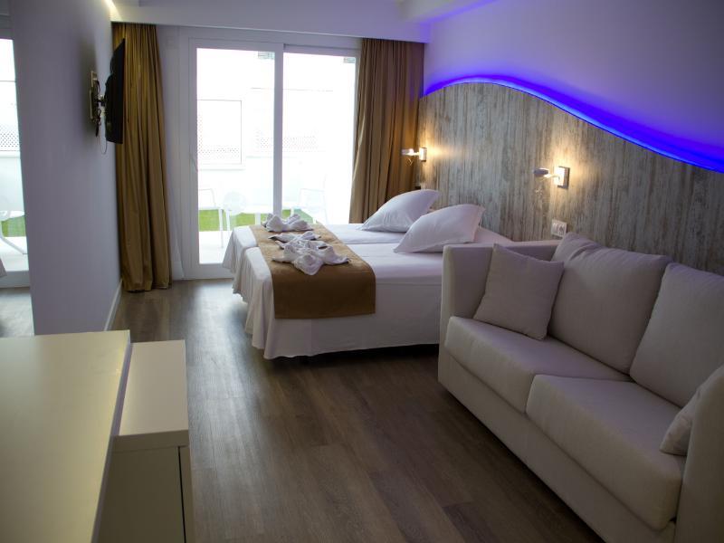 Triton Hotel