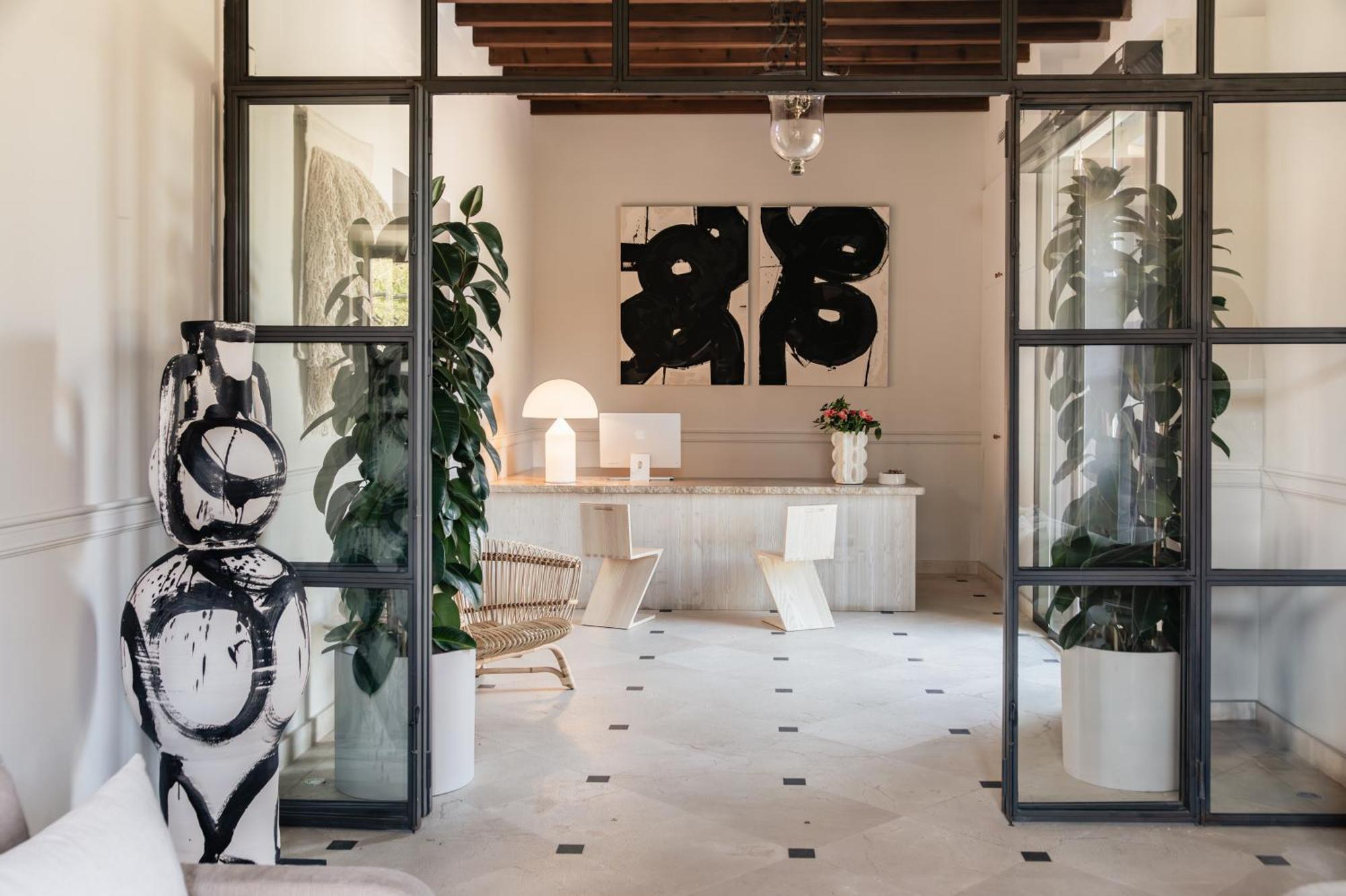 Cal Reiet Holistic Retreat Hotel