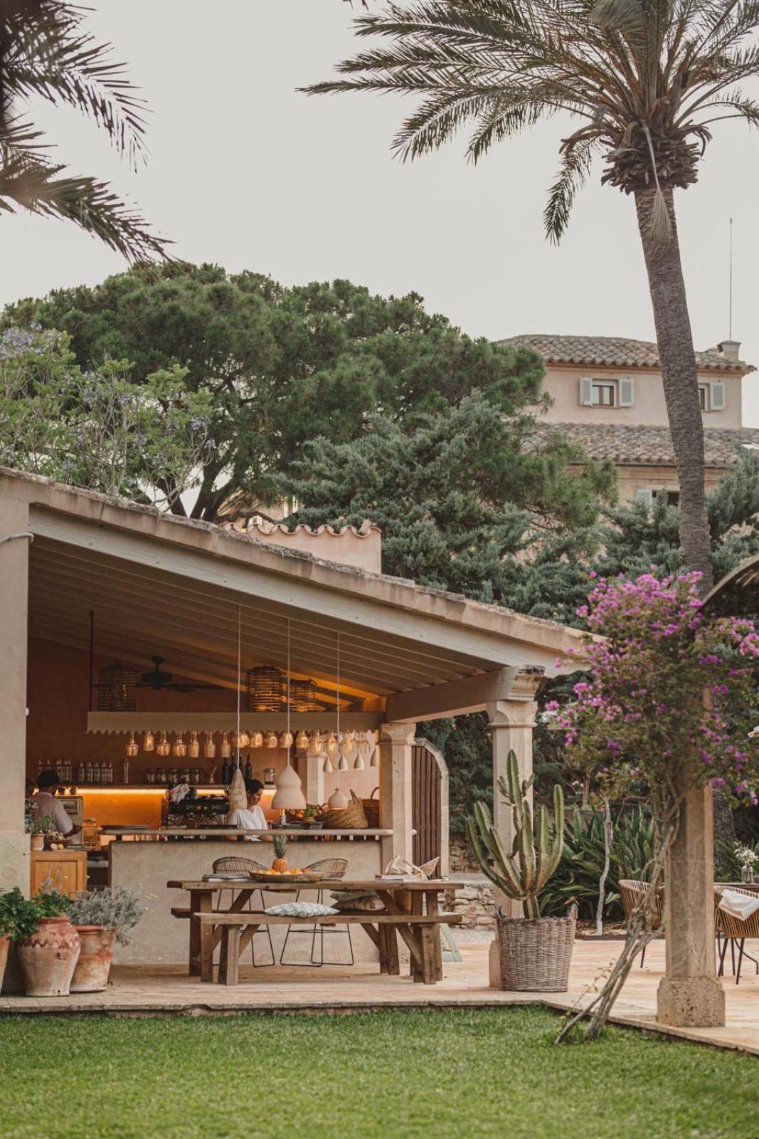 Cal Reiet Holistic Retreat Hotel 4*