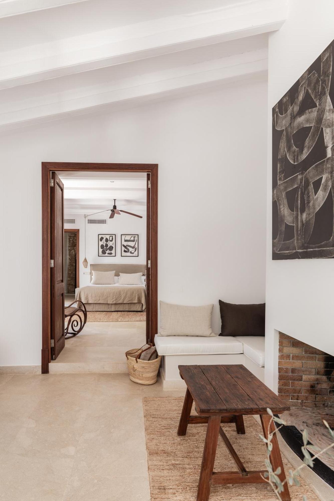 Cal Reiet Holistic Retreat Hotel