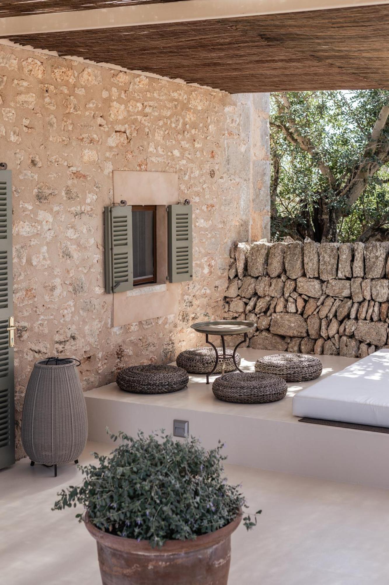 Cal Reiet Holistic Retreat Hotel 4*