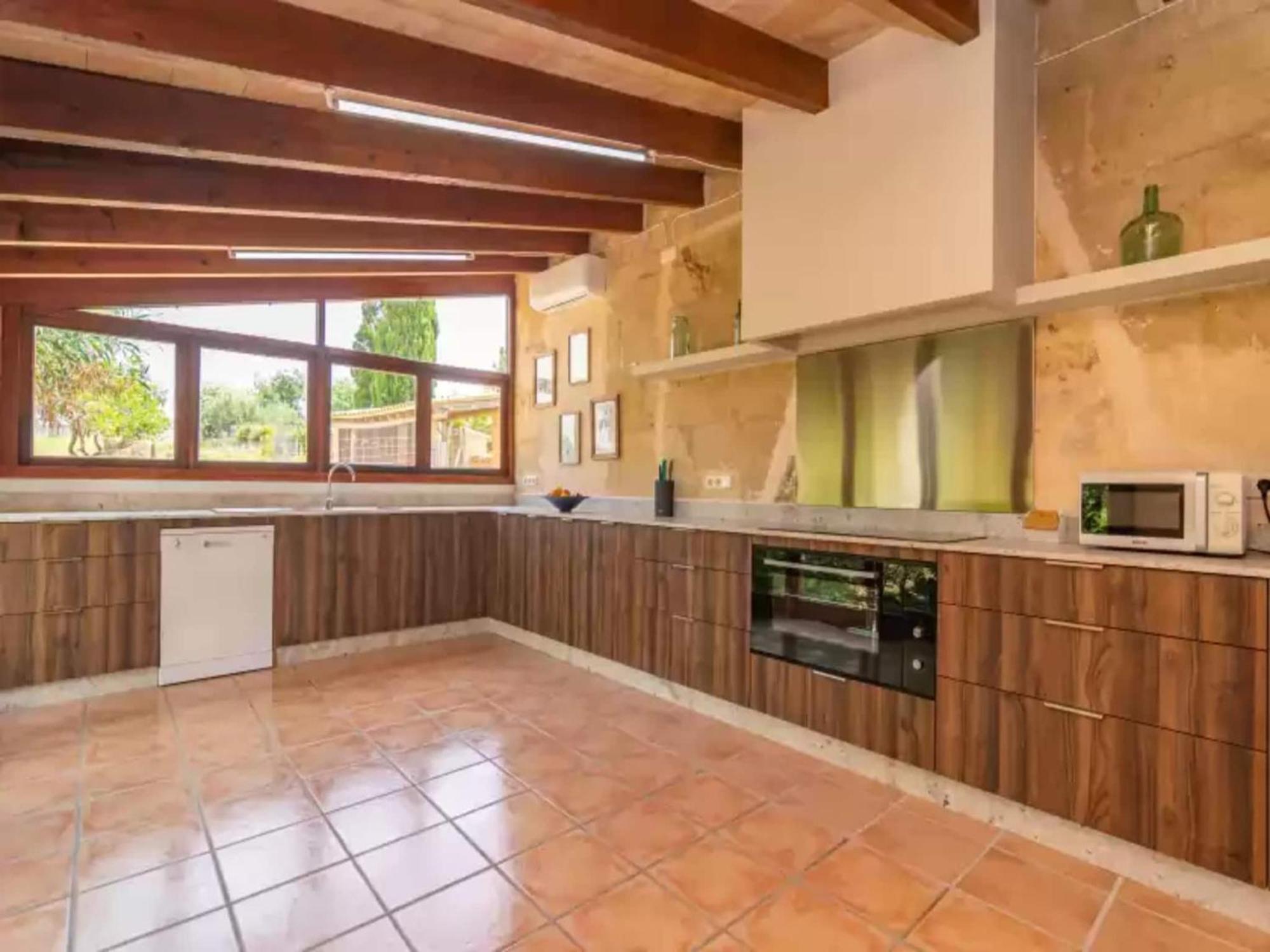 Villa Attractive With Private Pool *