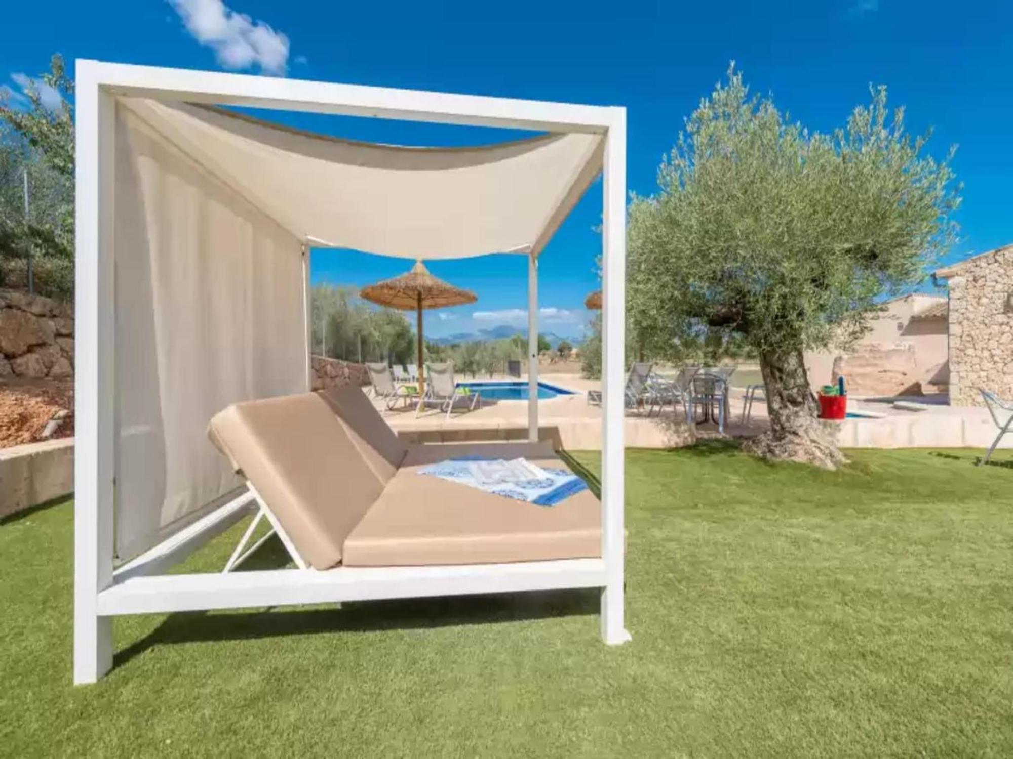 Villa With Private Pool In Jornets
