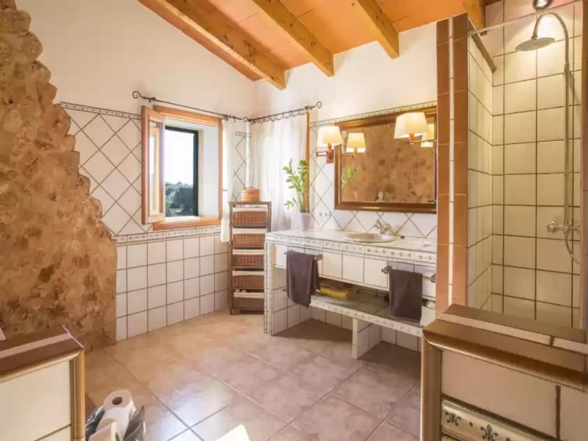 Villa With Private Pool In