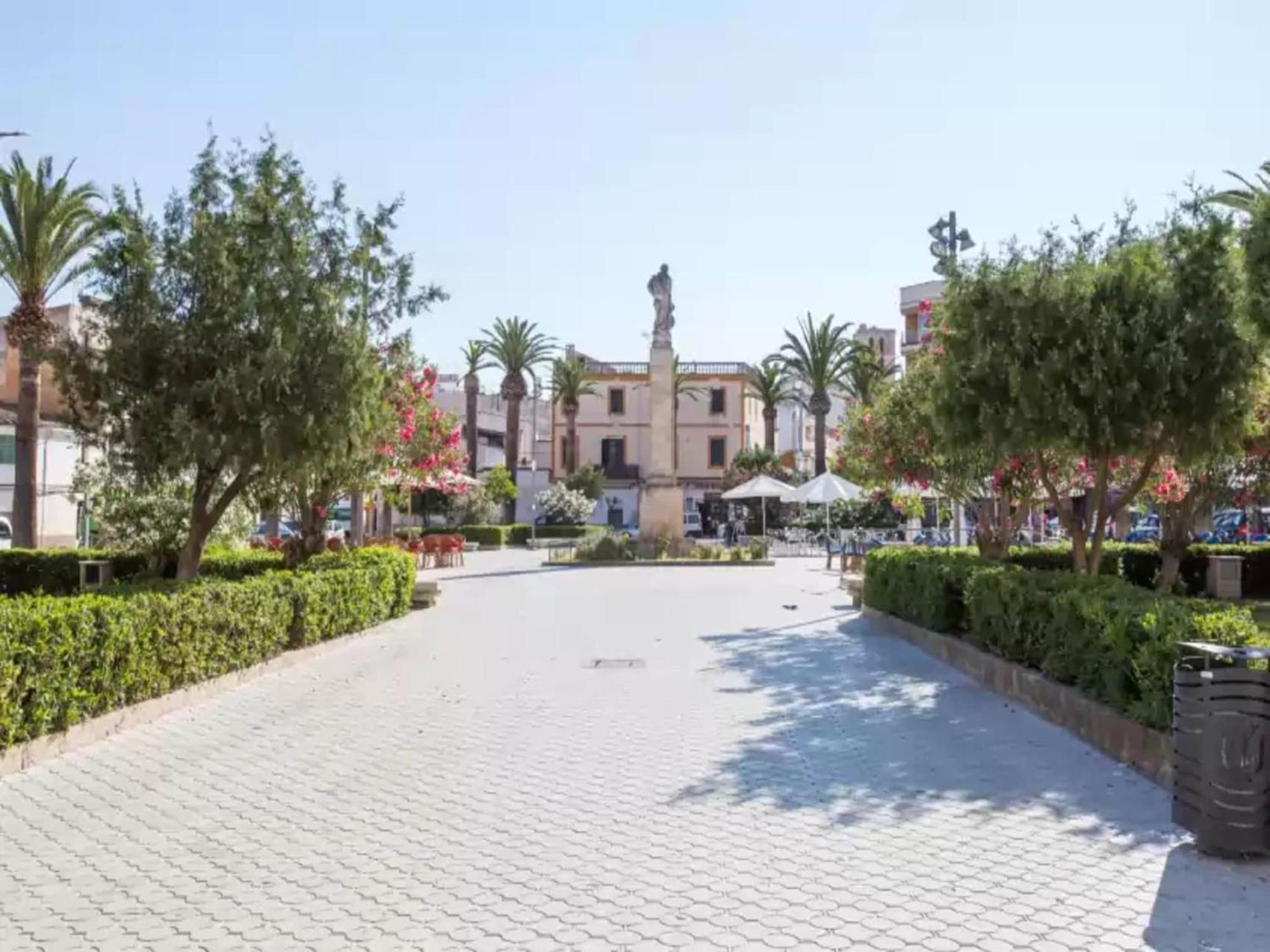 Villa With Private Pool In *