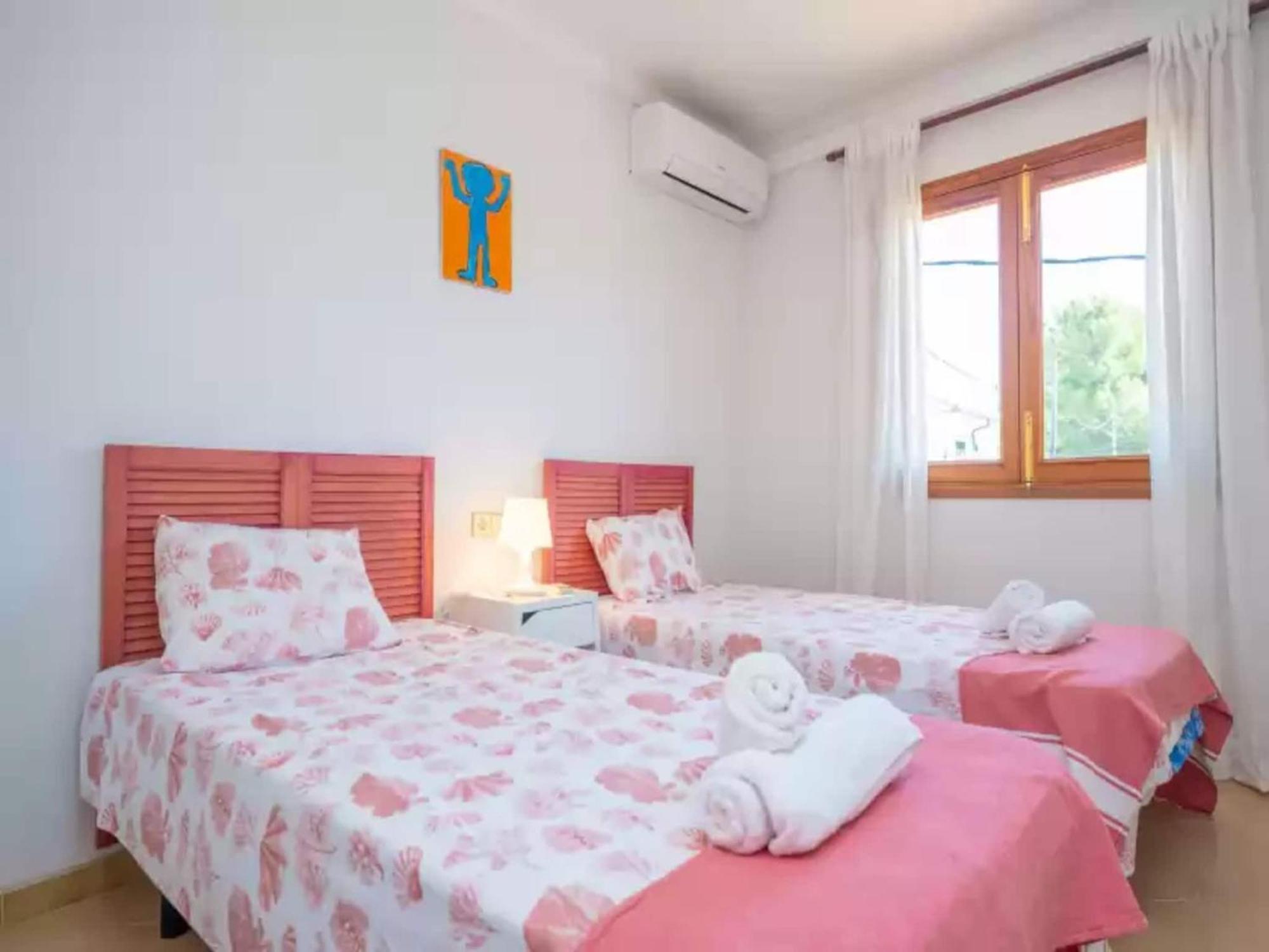 Wondrous House In Marina Manresa *