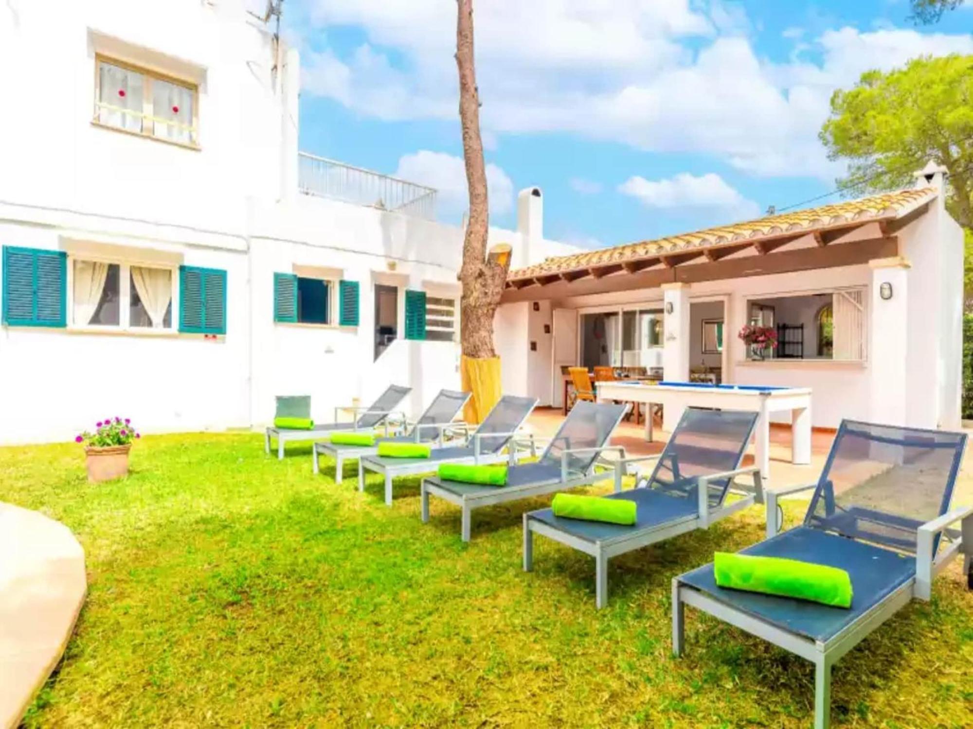 Ferrer Private Pool Villa *