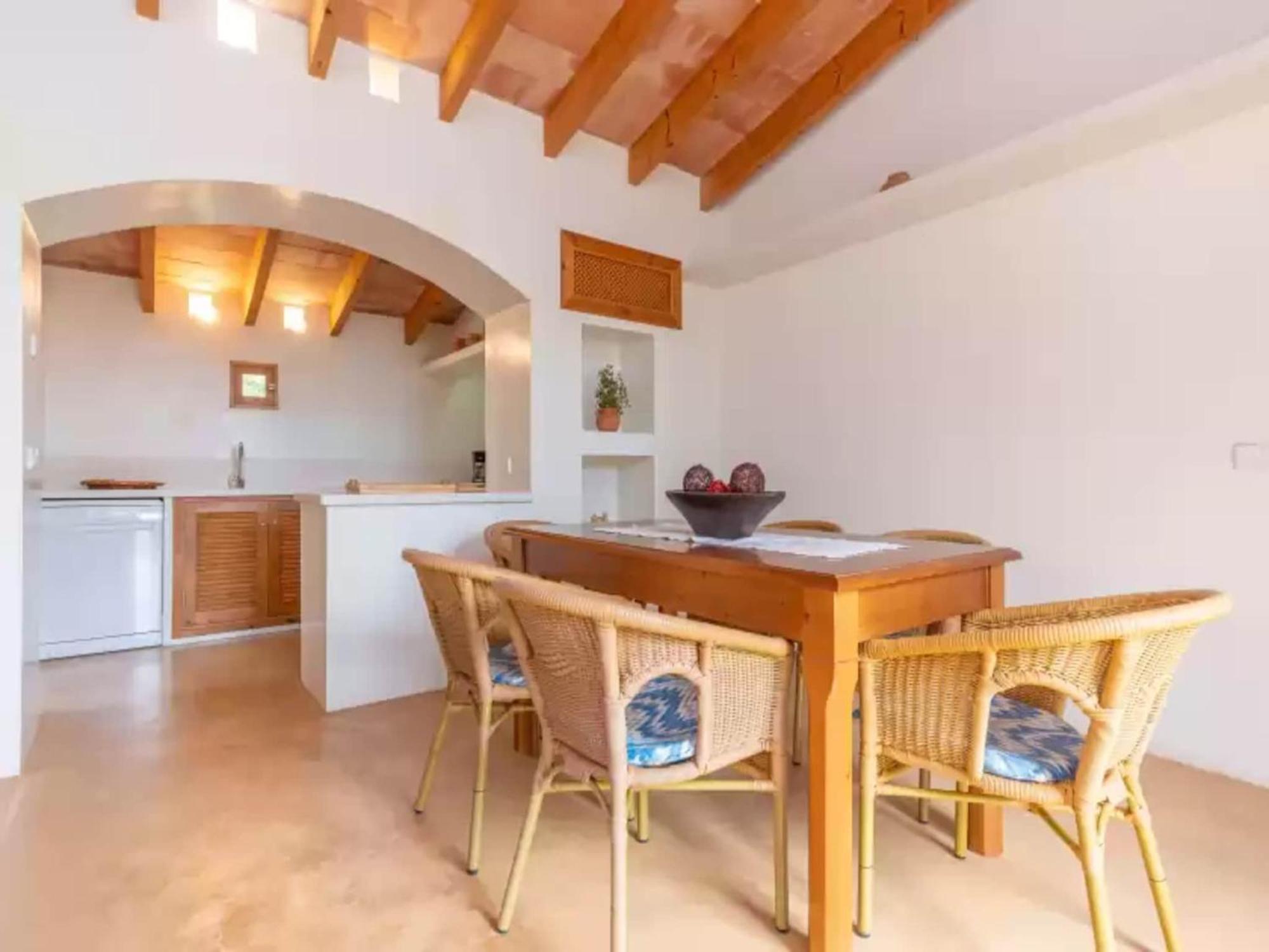 Charming With Private Pool