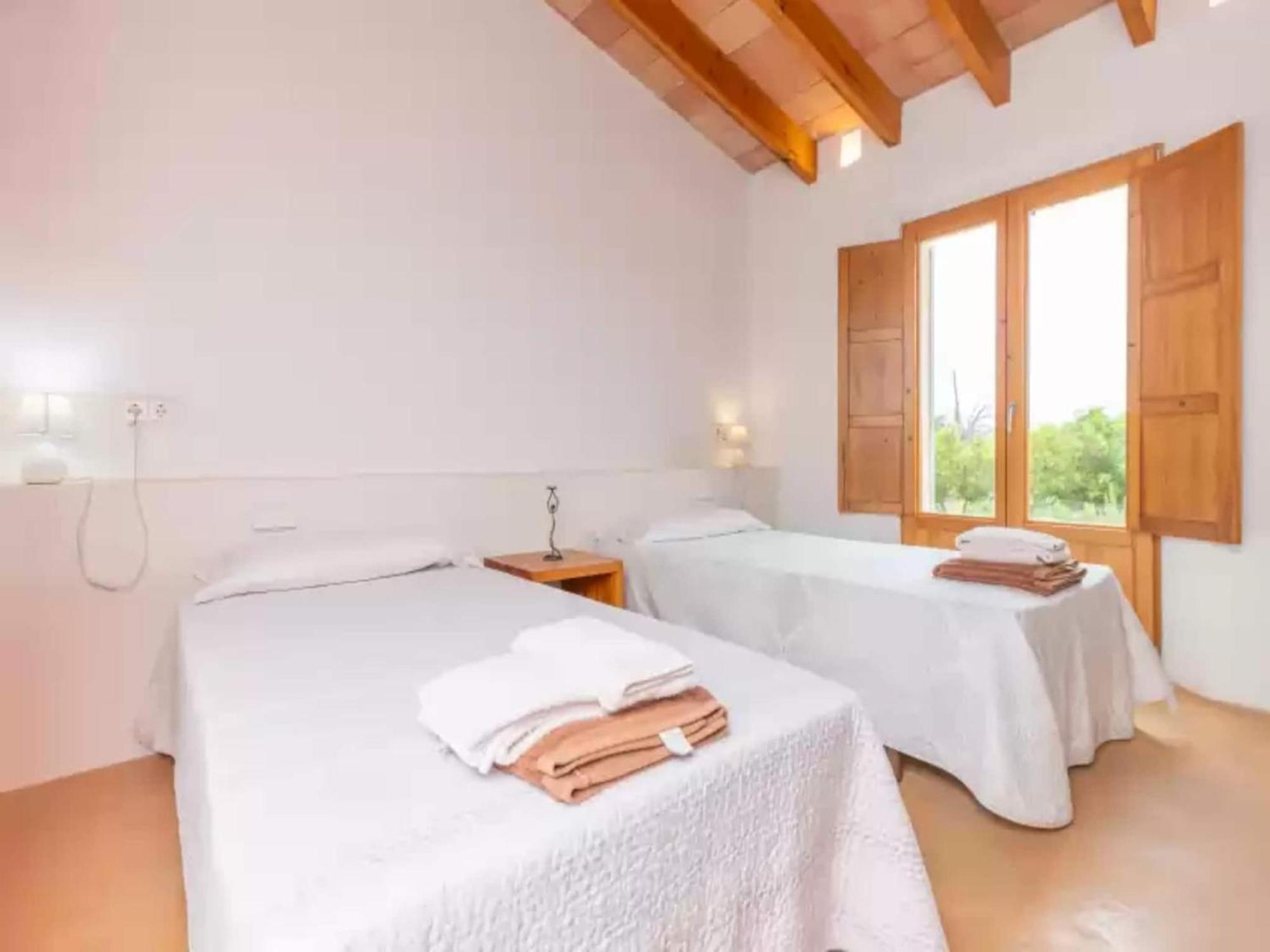 Charming With Private Pool *