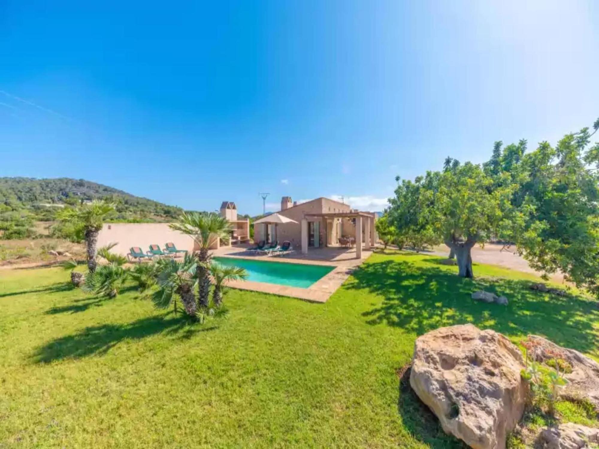Charming With Private Pool Villa