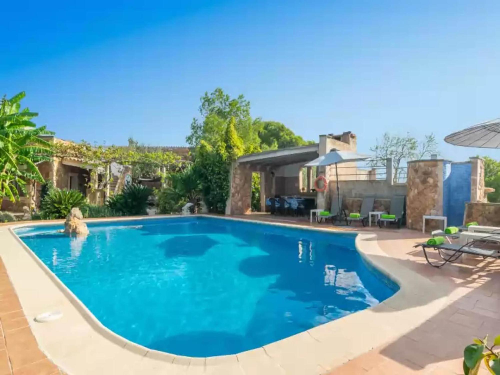 Villa Charming With Swimming Pool *