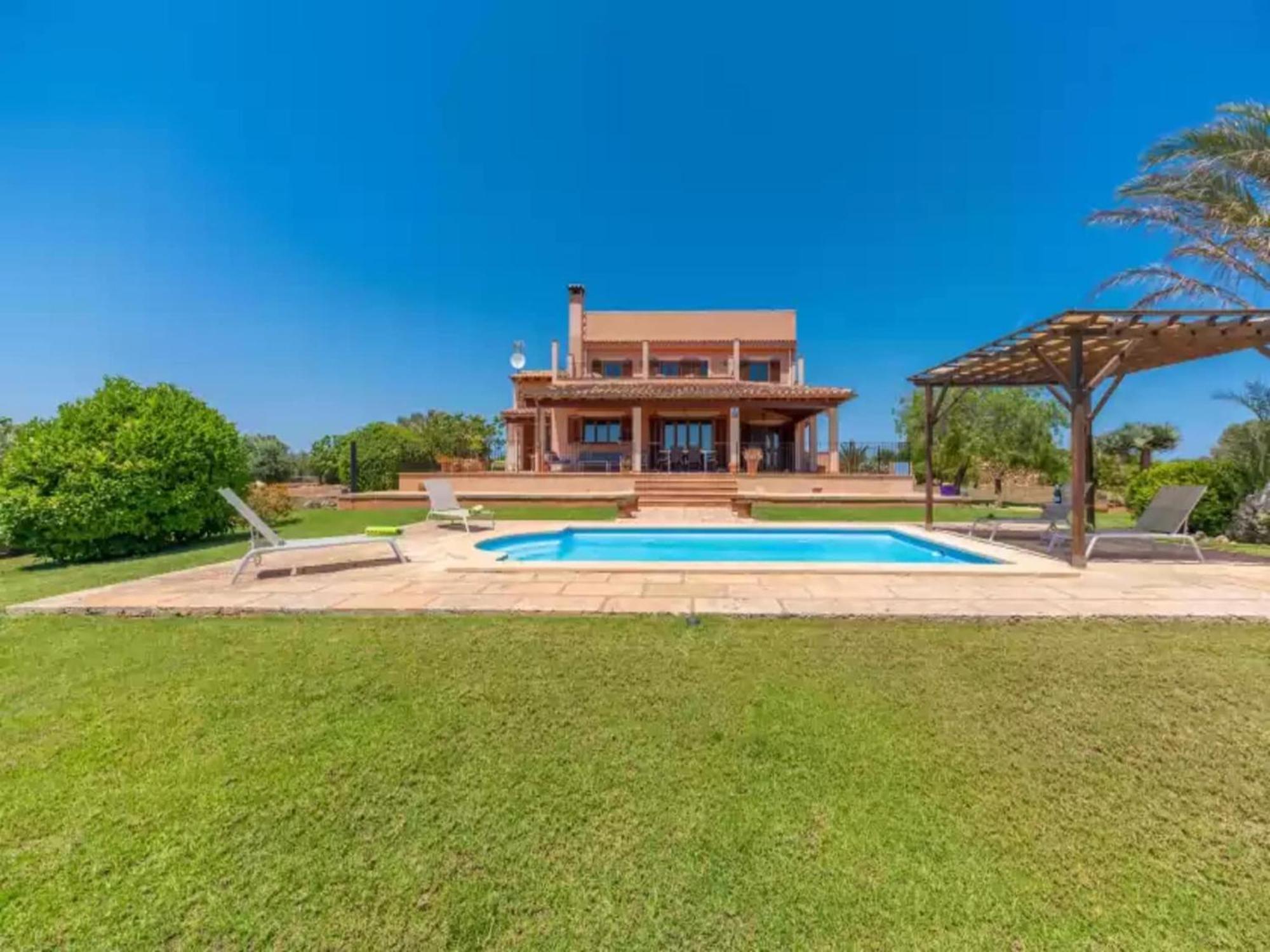 Tranquil With Pool Porto Cristo