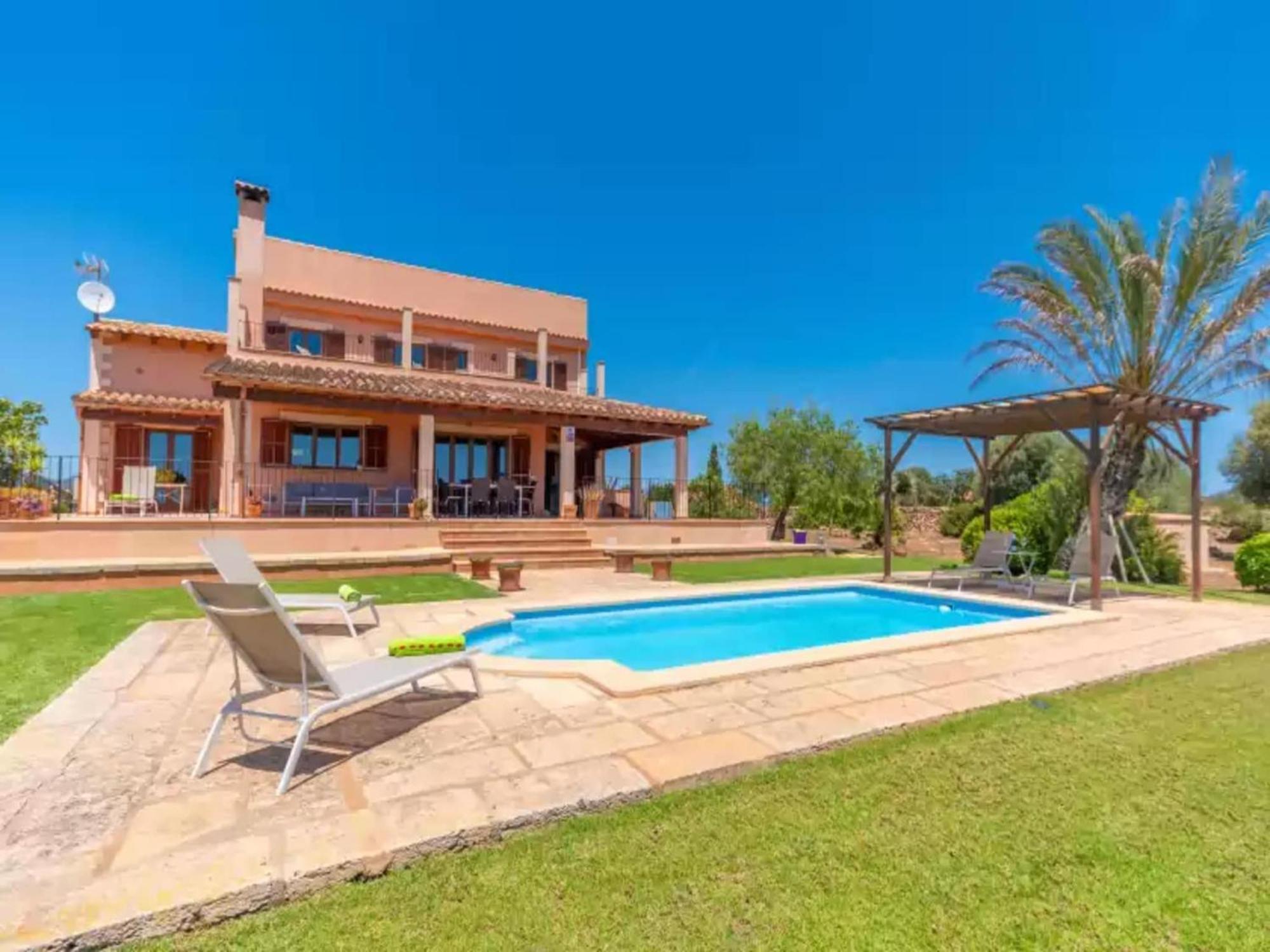 Tranquil With Pool Villa