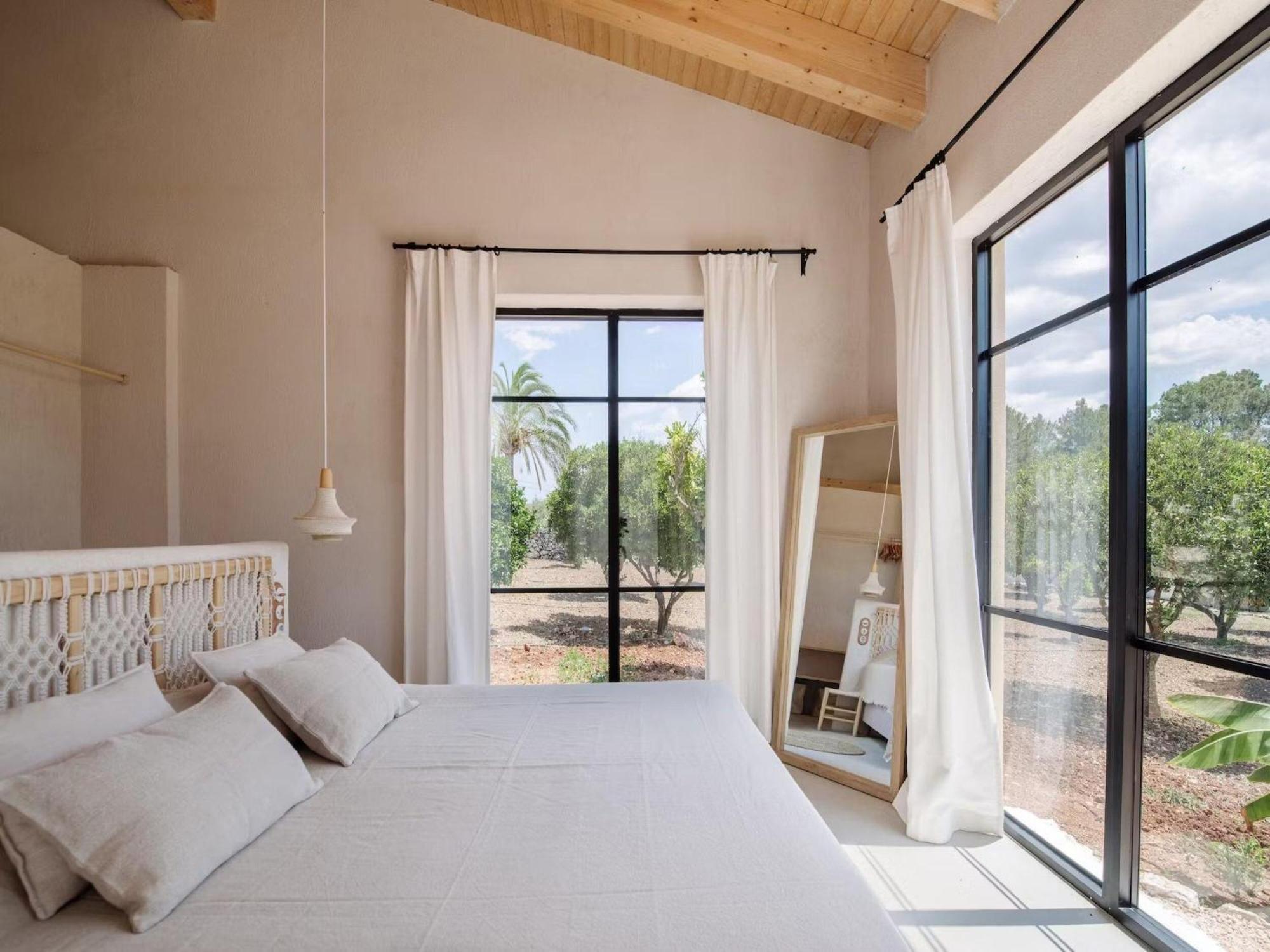 Lavish With Private Pool Villa Llubí