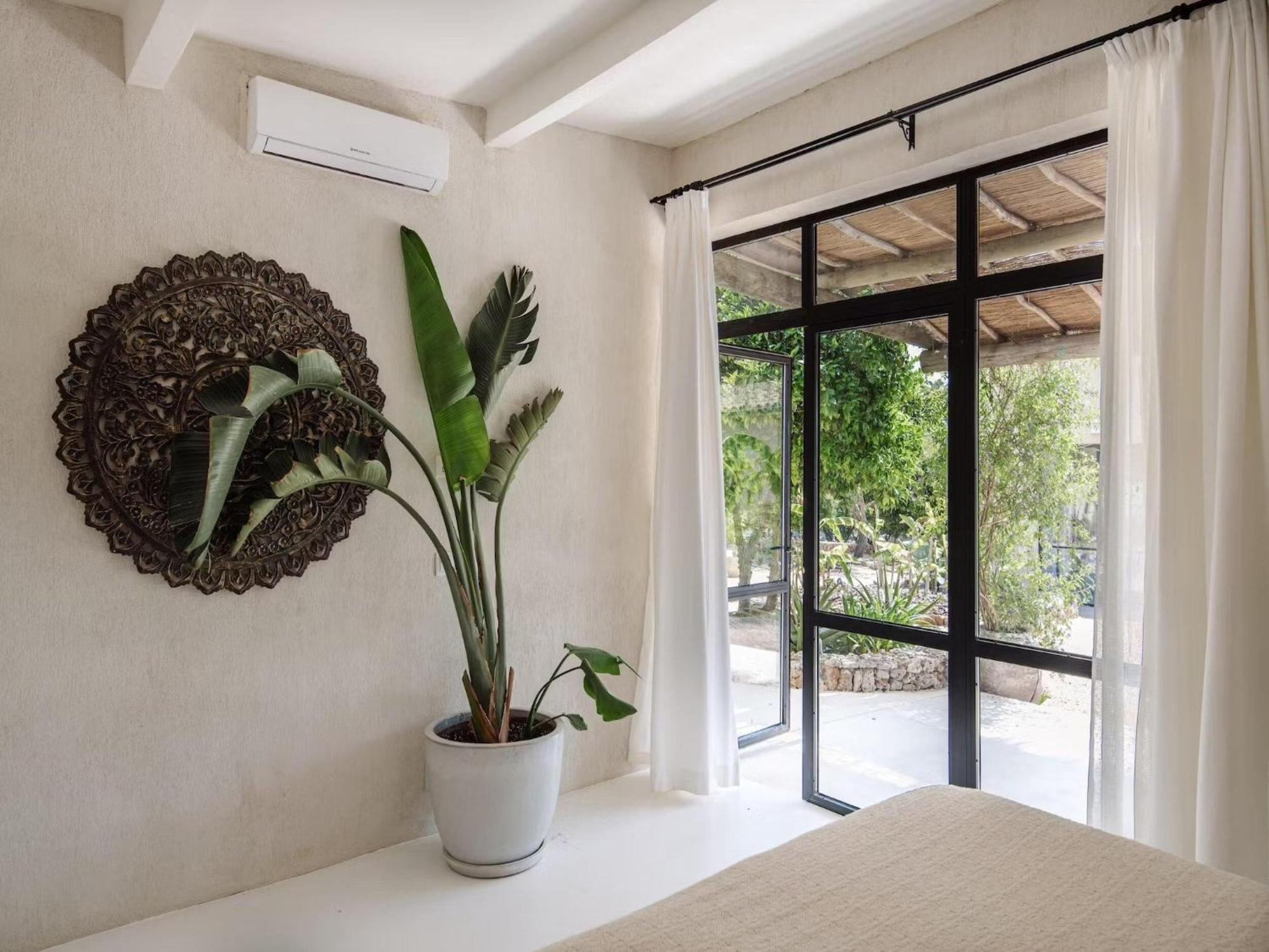 Villa Lavish With Private Pool