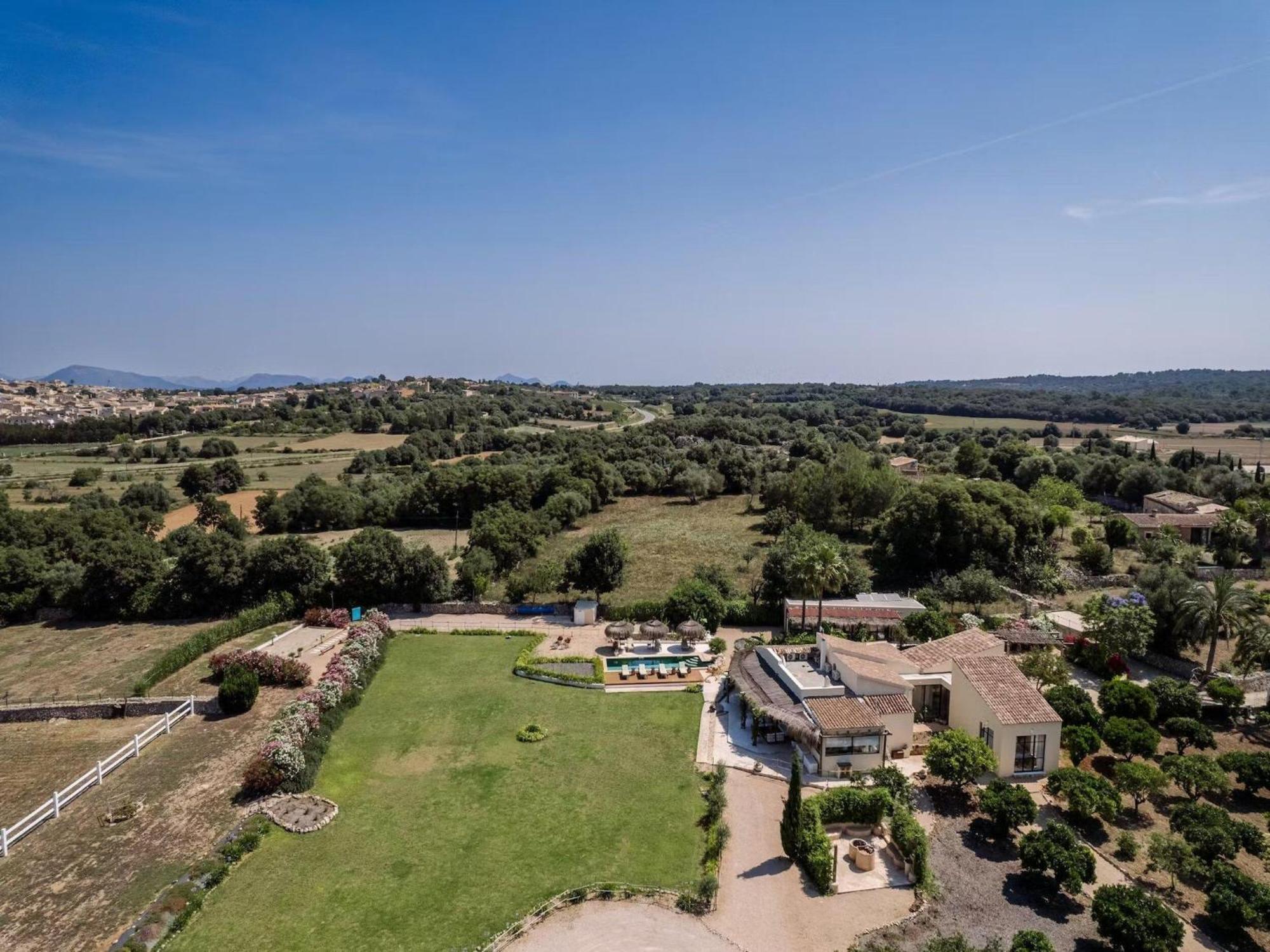 Lavish With Private Pool Villa Llubí