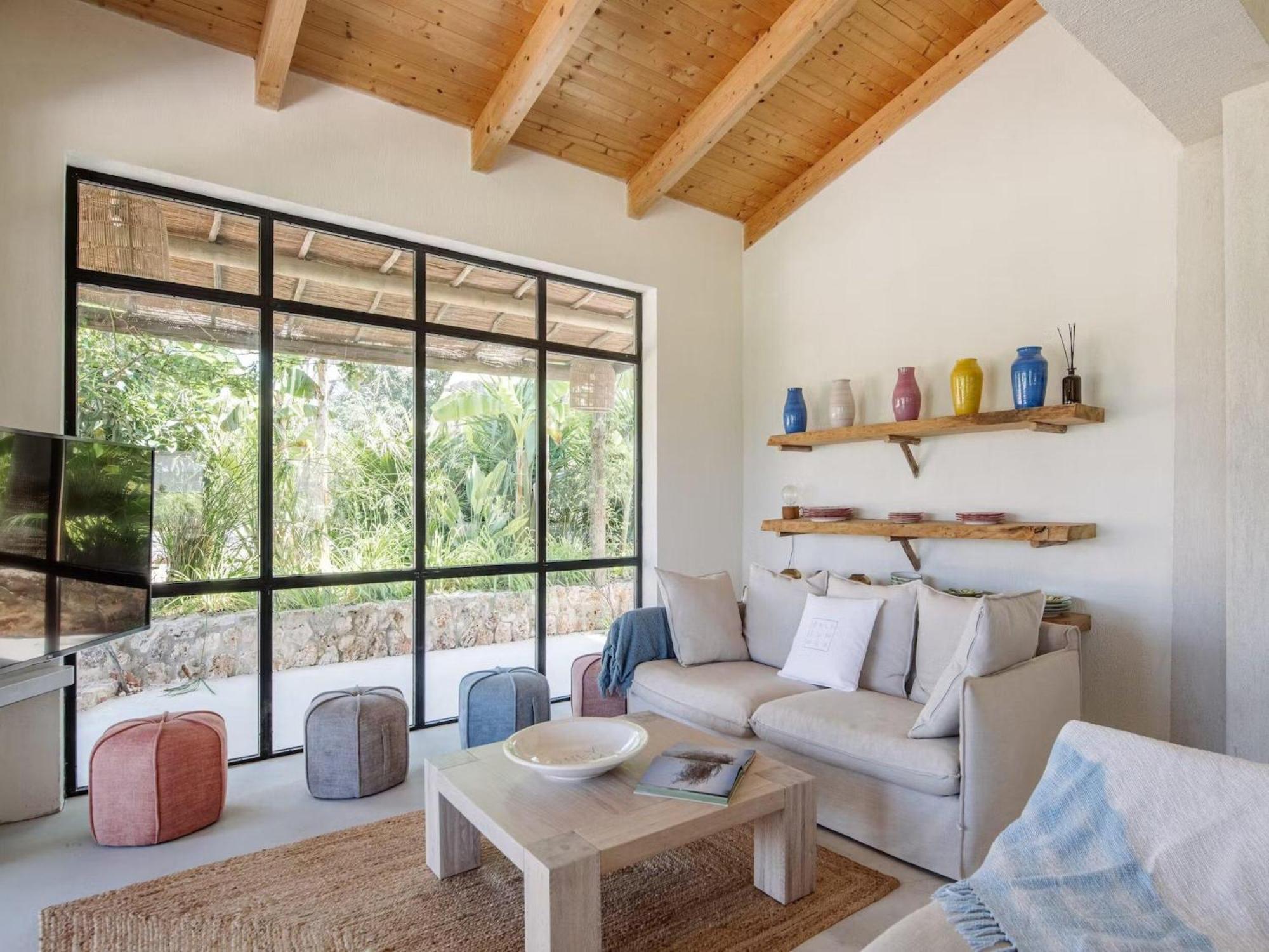 Lavish With Private Pool Villa