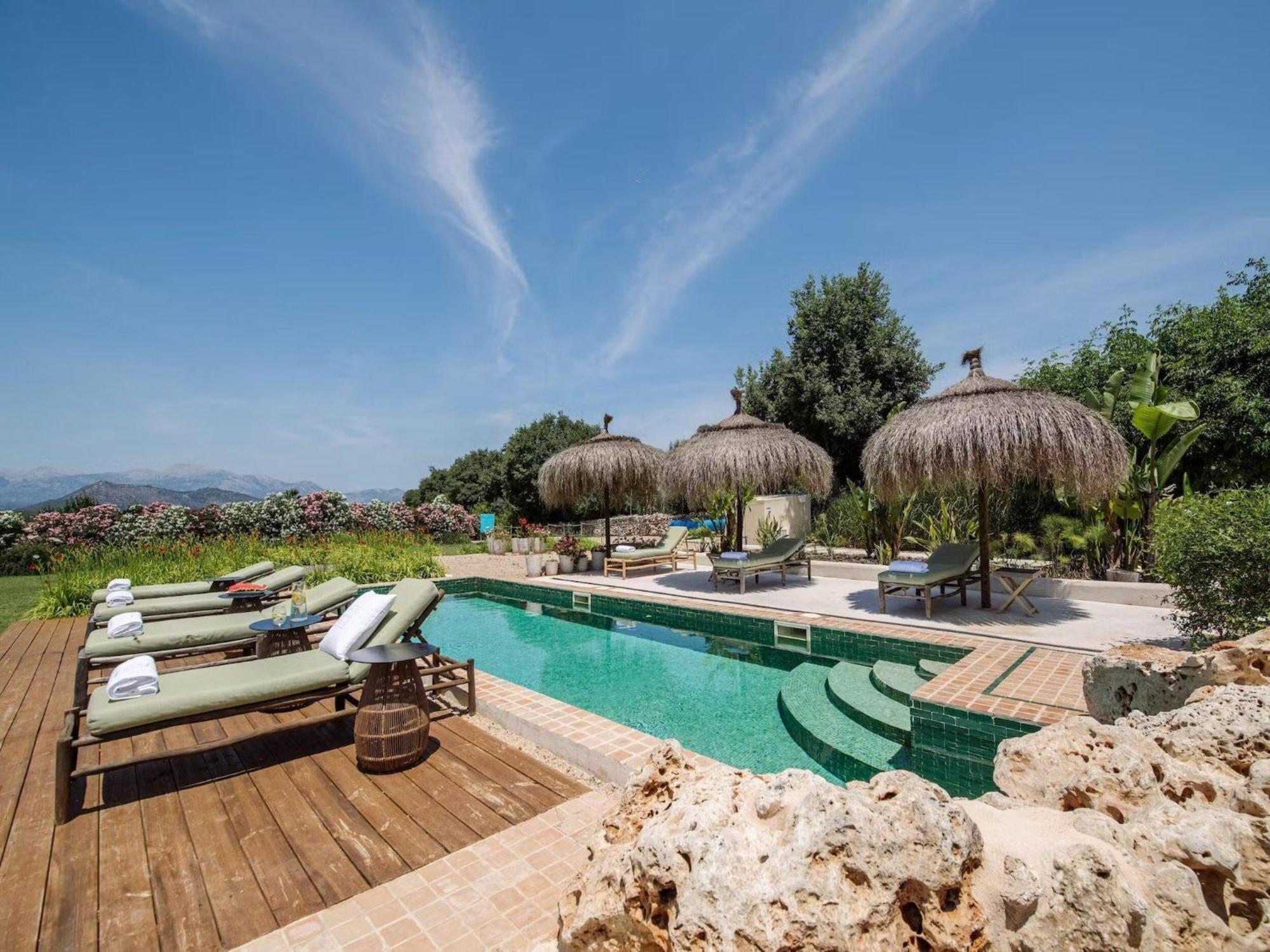 Villa Lavish With Private Pool *