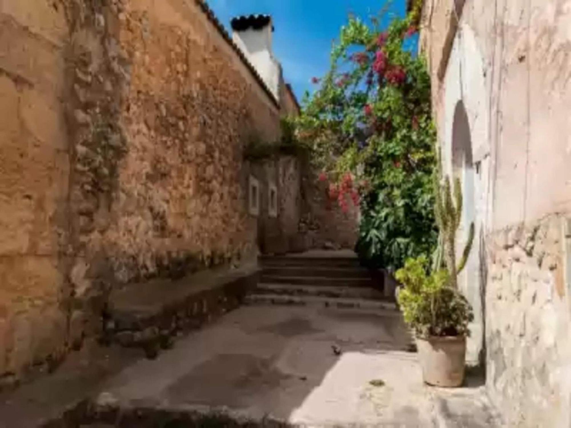 Villa Sa Teulera With Private Pool In