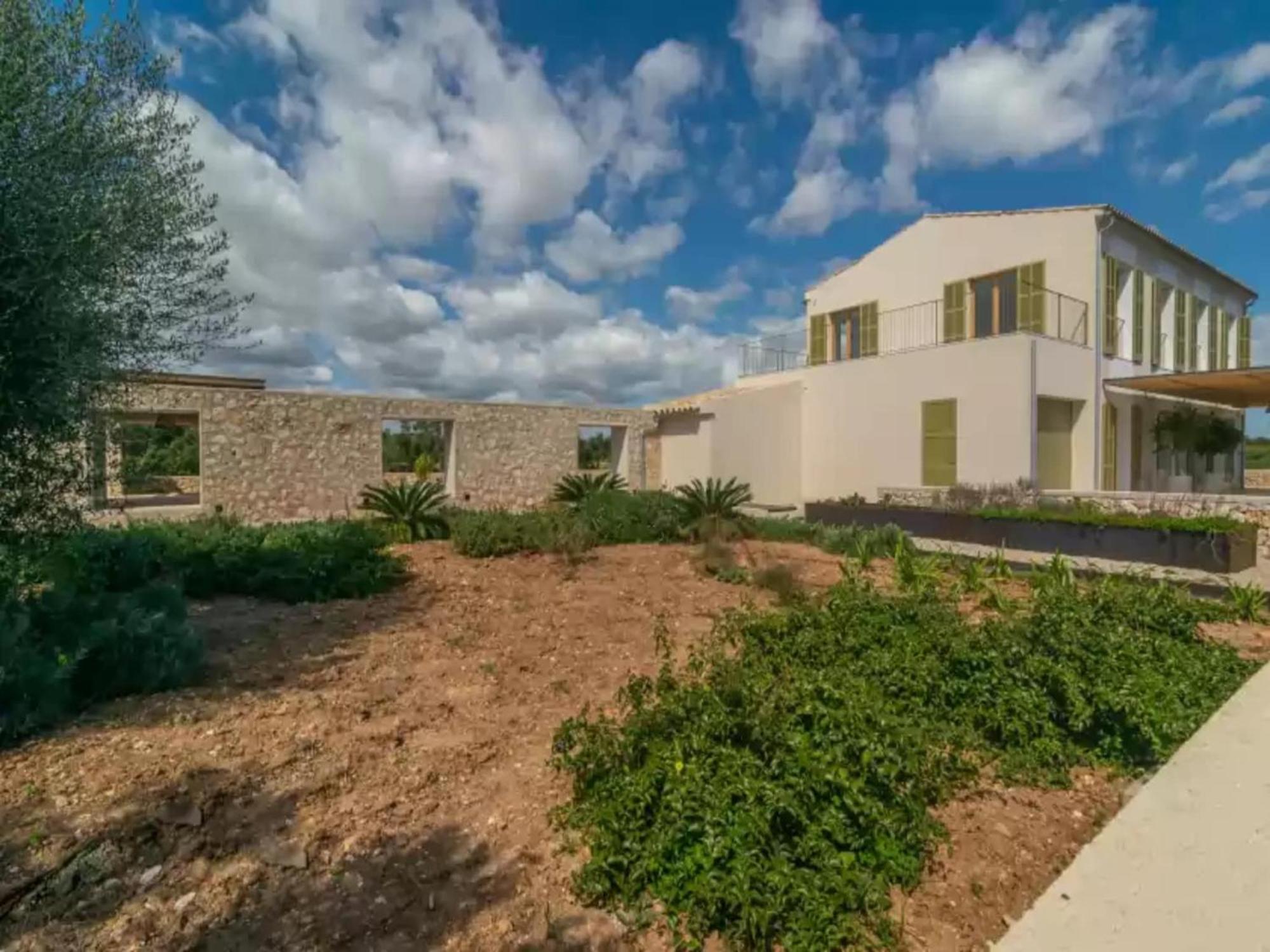 With Pool Nearby Villa Cala Mandia (Mallorca)