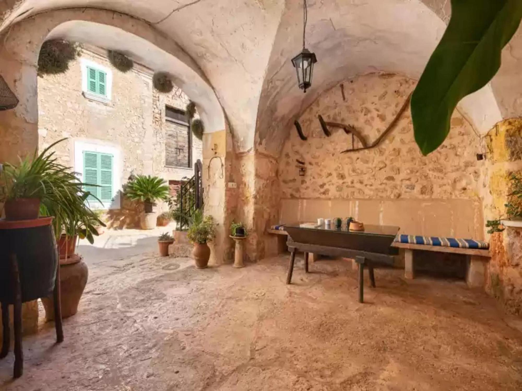 With Private Pool In Felanitx Villa