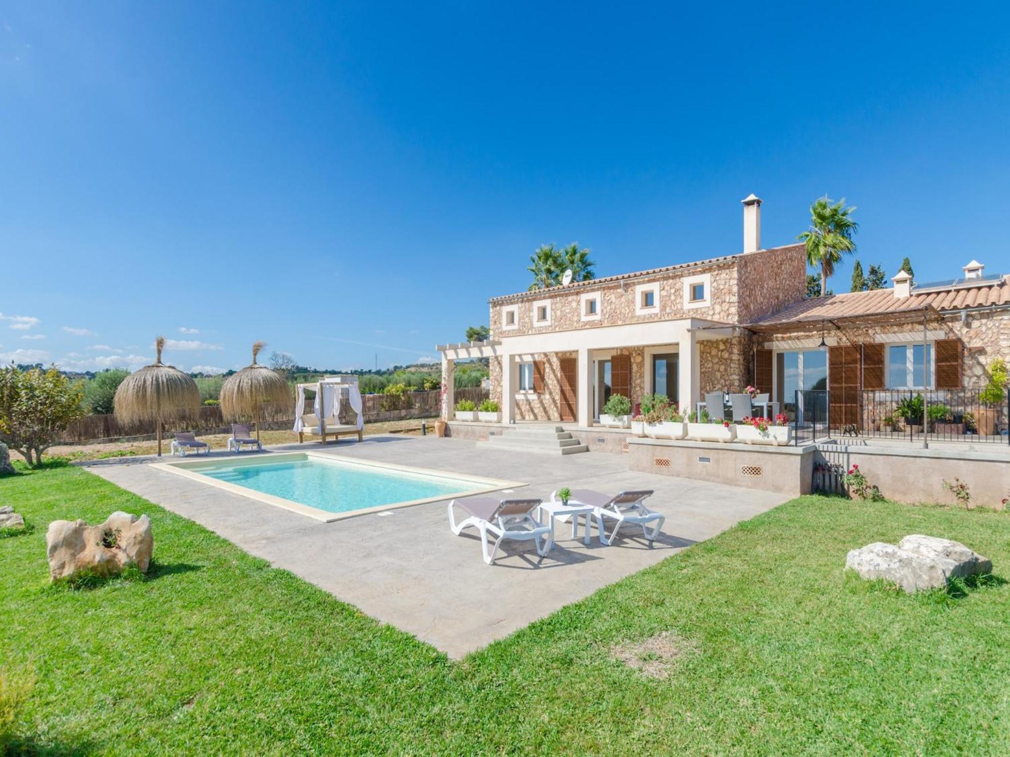 El Paraiso Porto Cristo - With Pool Villa *