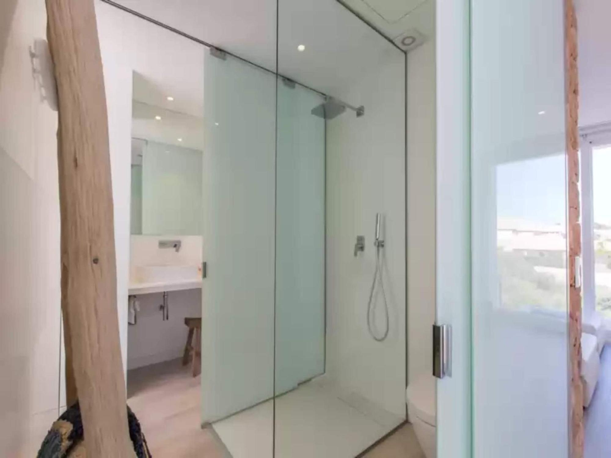 Coastal With Modern Space Sa Ràpita