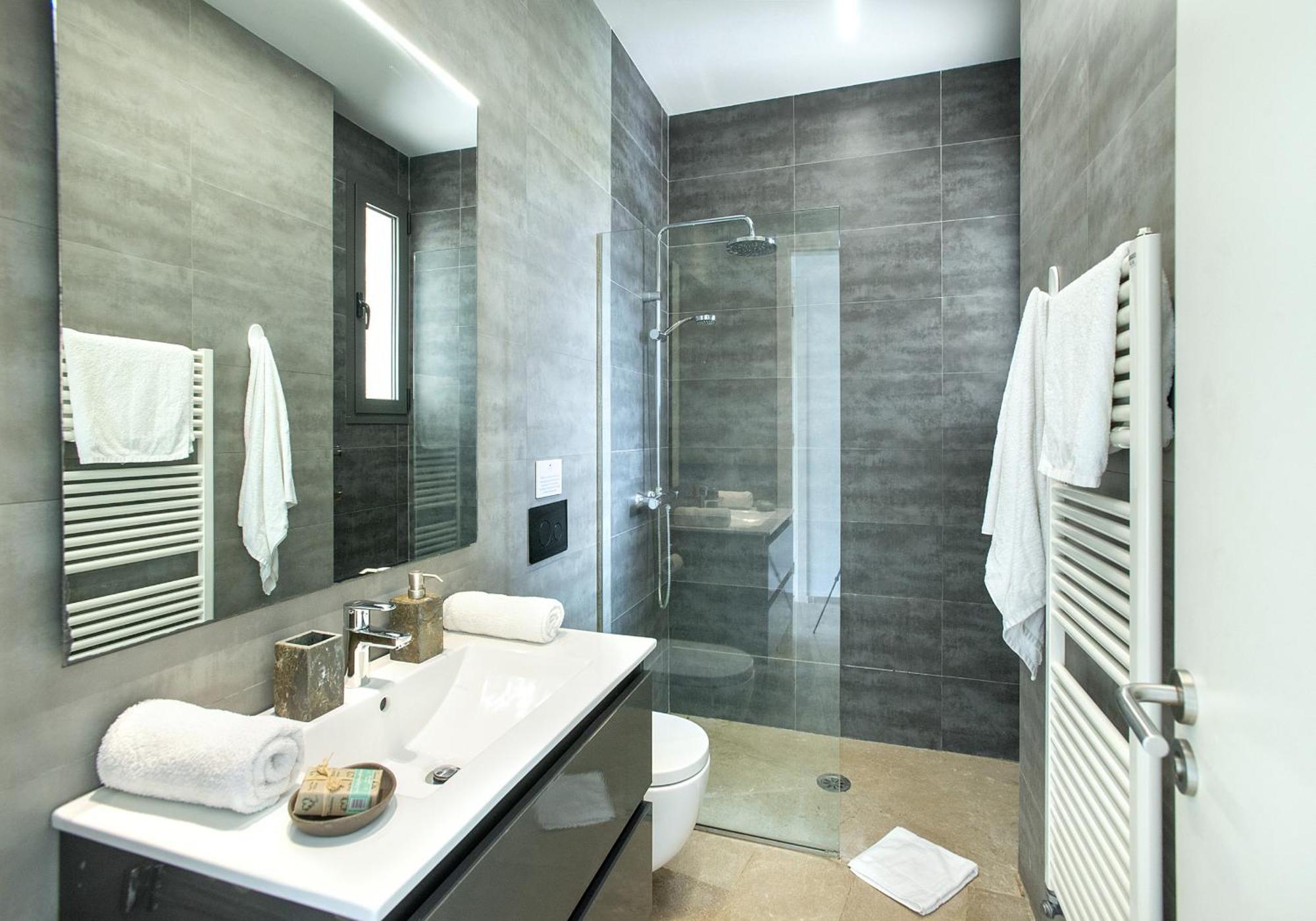 Villa Owl Tereu - Luxury Retreat With Mountain Views Pollensa
