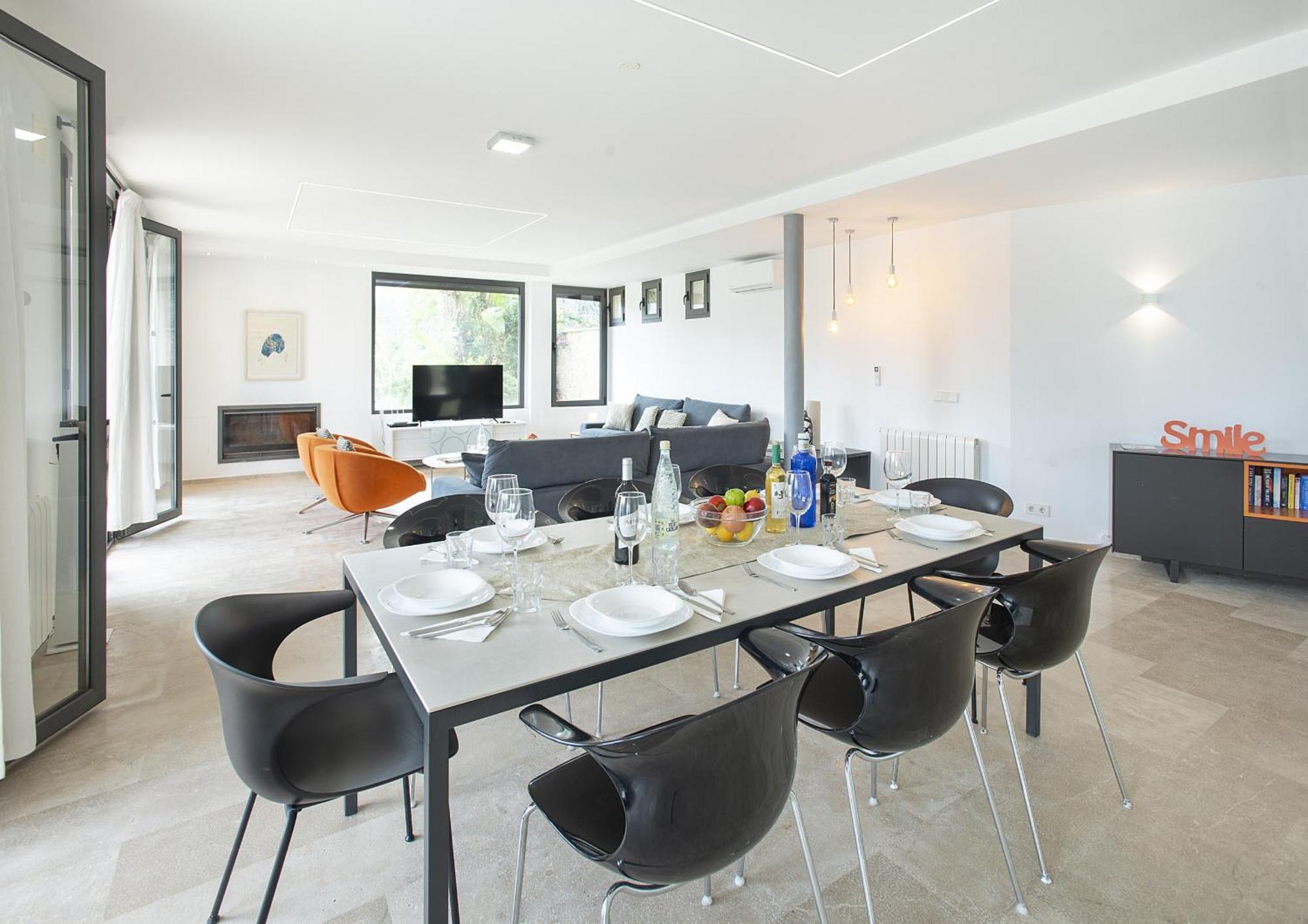 Villa Owl Tereu - Luxury Retreat With Mountain Views Pollensa
