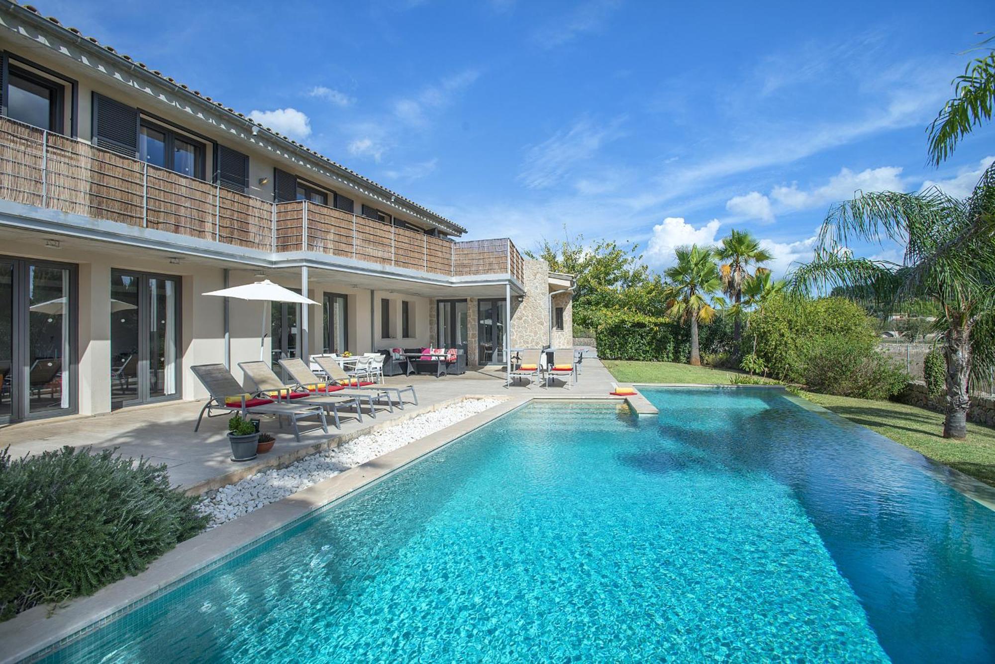 Villa Owl Tereu - Luxury Retreat With Mountain Views Pollensa