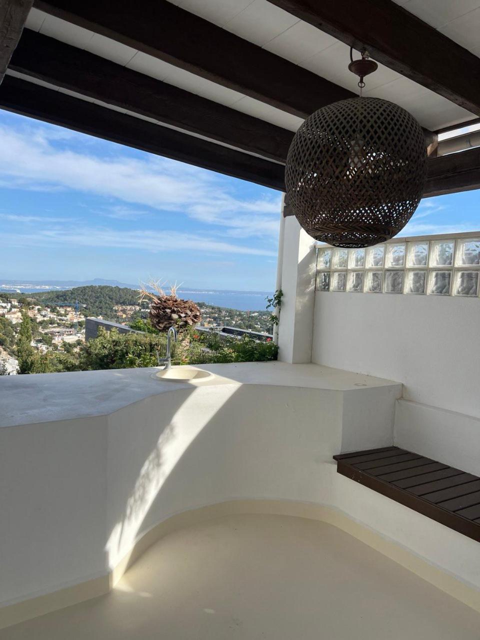 Deluxe With Seaview In Portals Villa