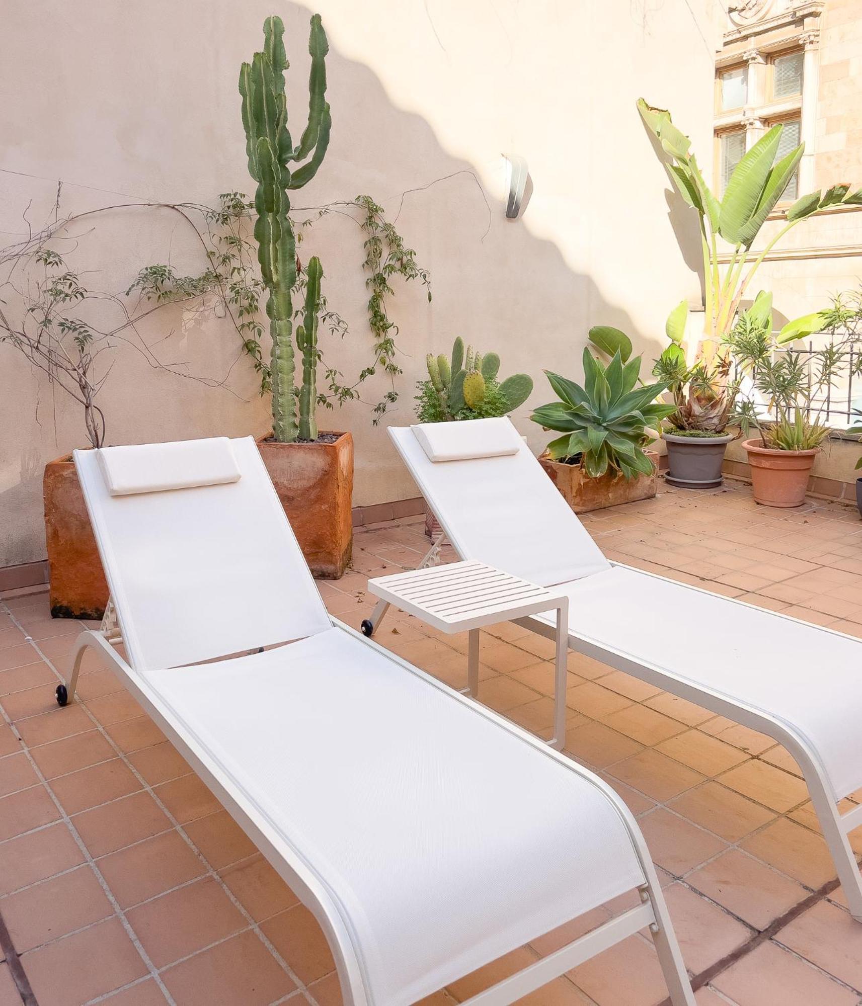 Hotel Ramón Llull House 2*