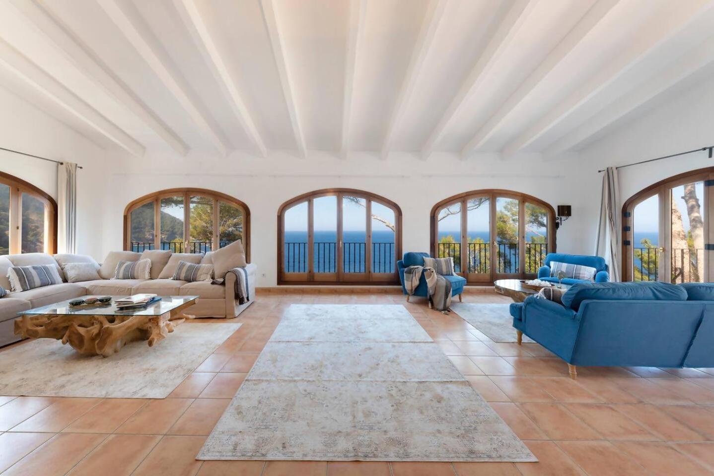 En Primera Línea De Mar Con Amplia Terraza Villa Bañalbufar (Banyalbufar)