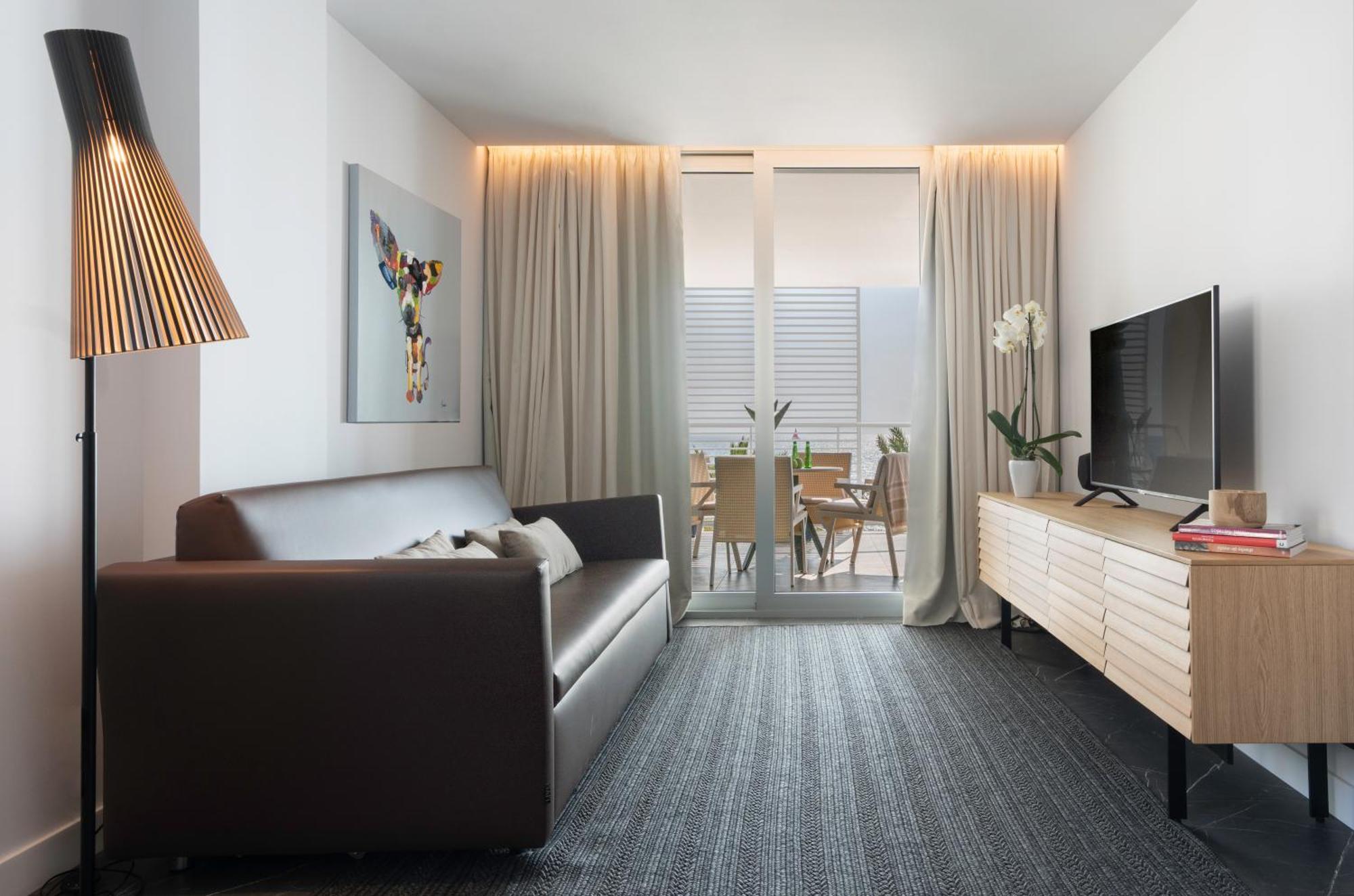 Apartment Pure Salt Residences