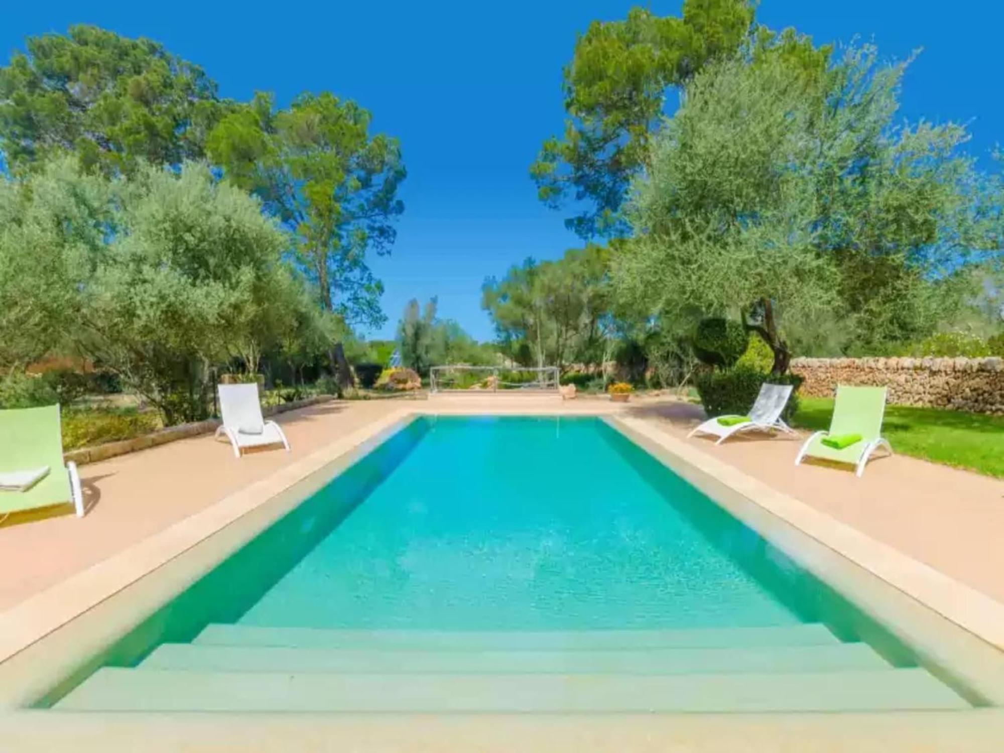 With Private Pool In *