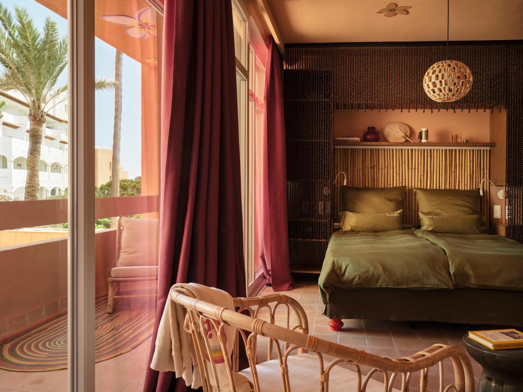 Bikini Island & Mountain Es Trenc -adults Only- Hotel 4*
