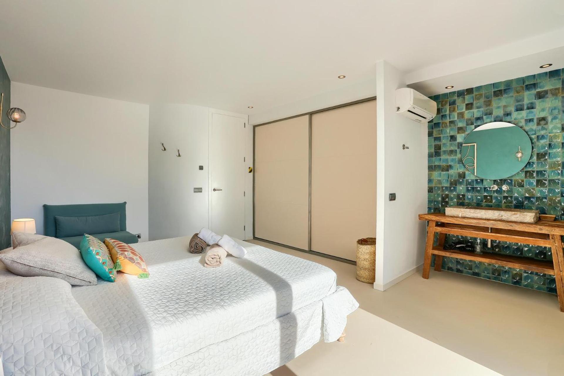 Boquer Villa *