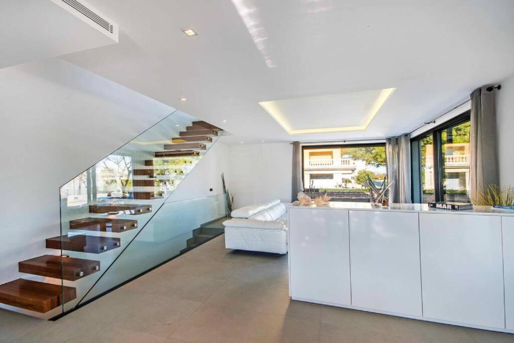 Villa Natural Next To The