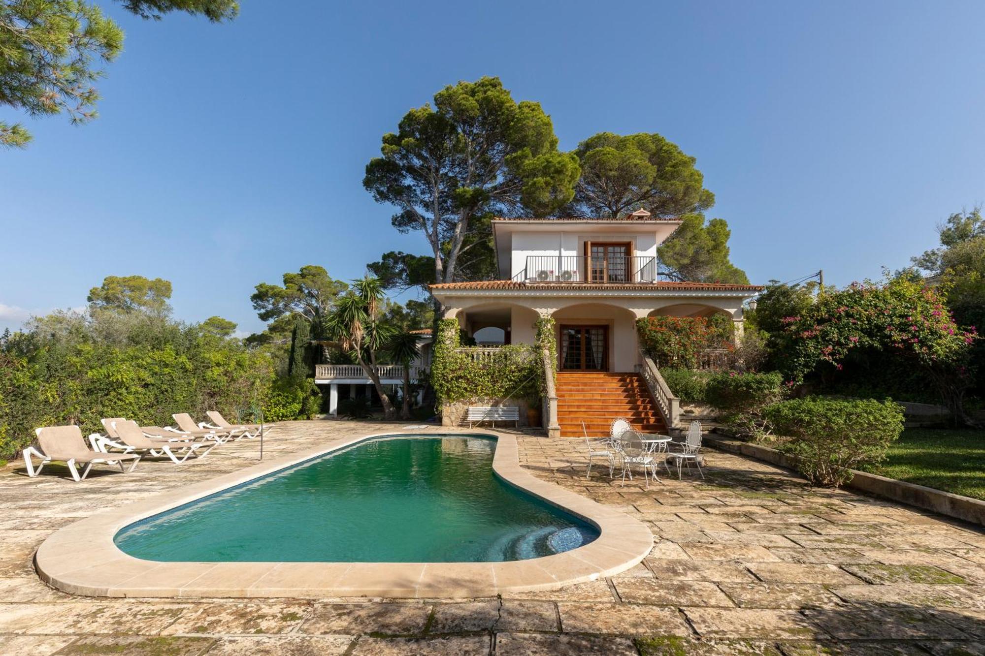 Villa Rosa, Espaciosa Casa Con Piscina *