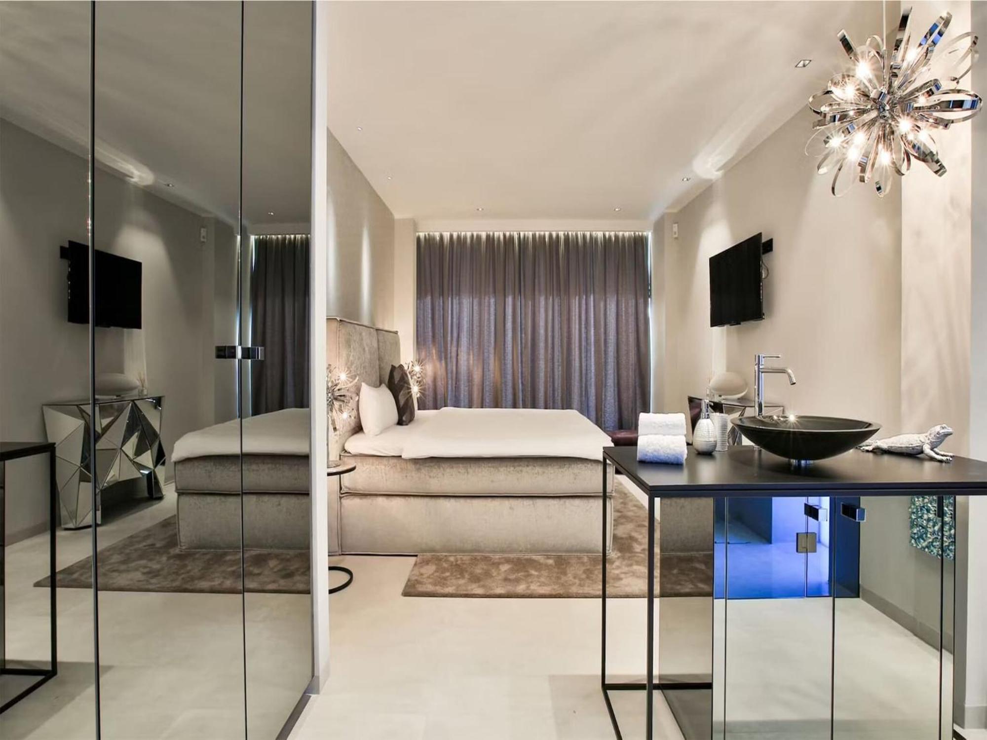 Exclusive On White Isle Villa